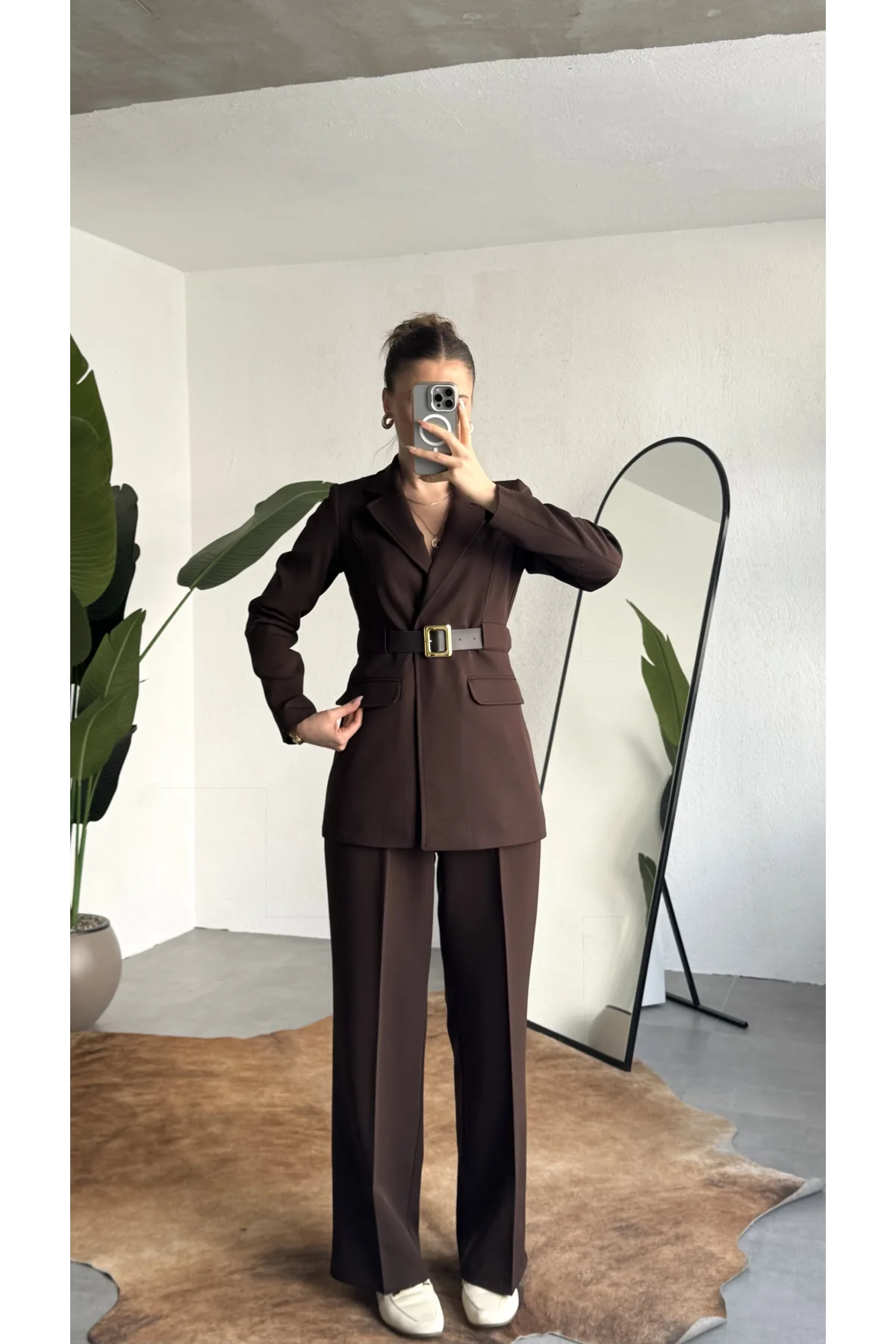 Kadın Kahverengi Blazer Ceket Pantolon Takım Kemer Detaylı