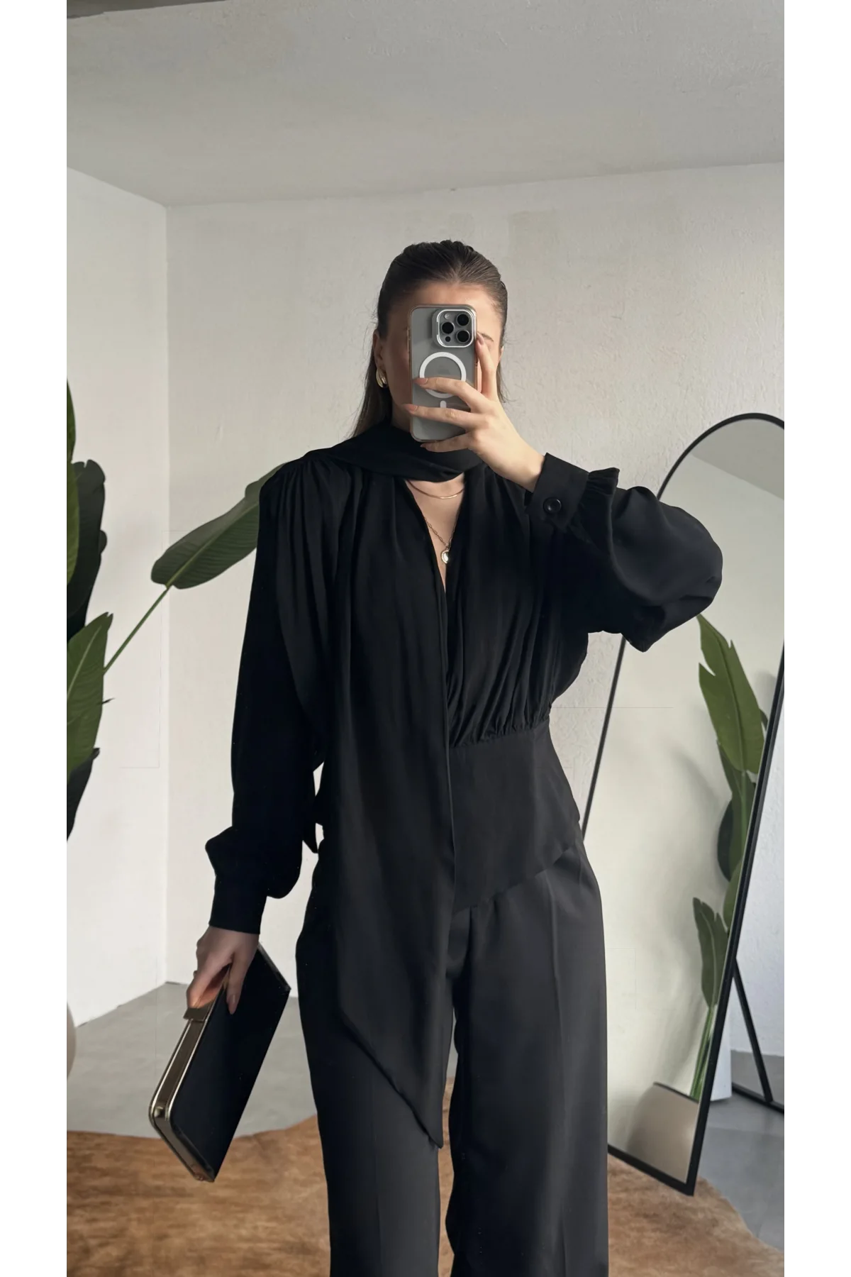 Kadın Siyah Şal Yaka Drapeli Bluz Uzun Kollu Şık Ofis Bluz