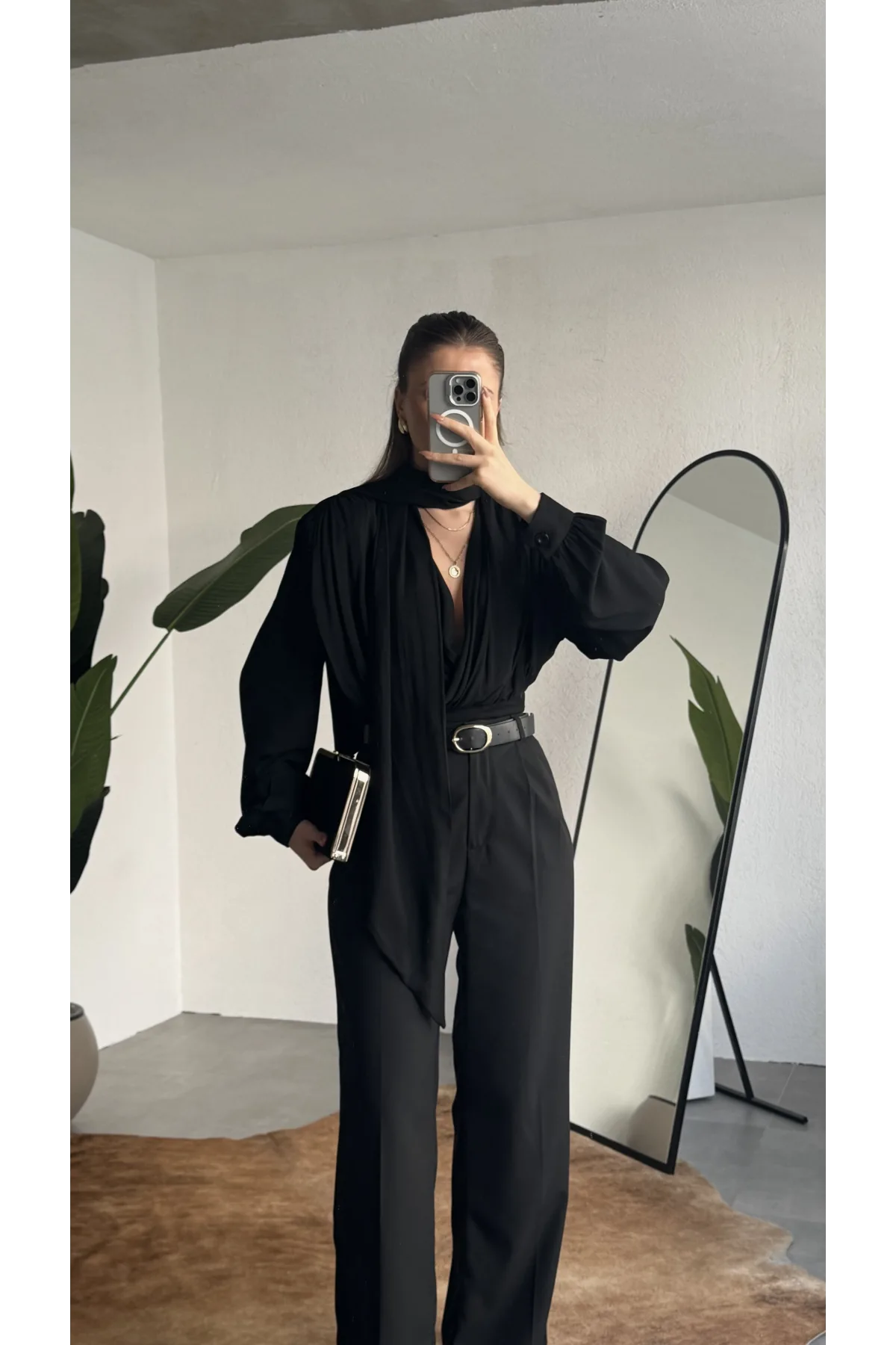 Kadın Siyah Şal Yaka Drapeli Bluz Uzun Kollu Şık Ofis Bluz