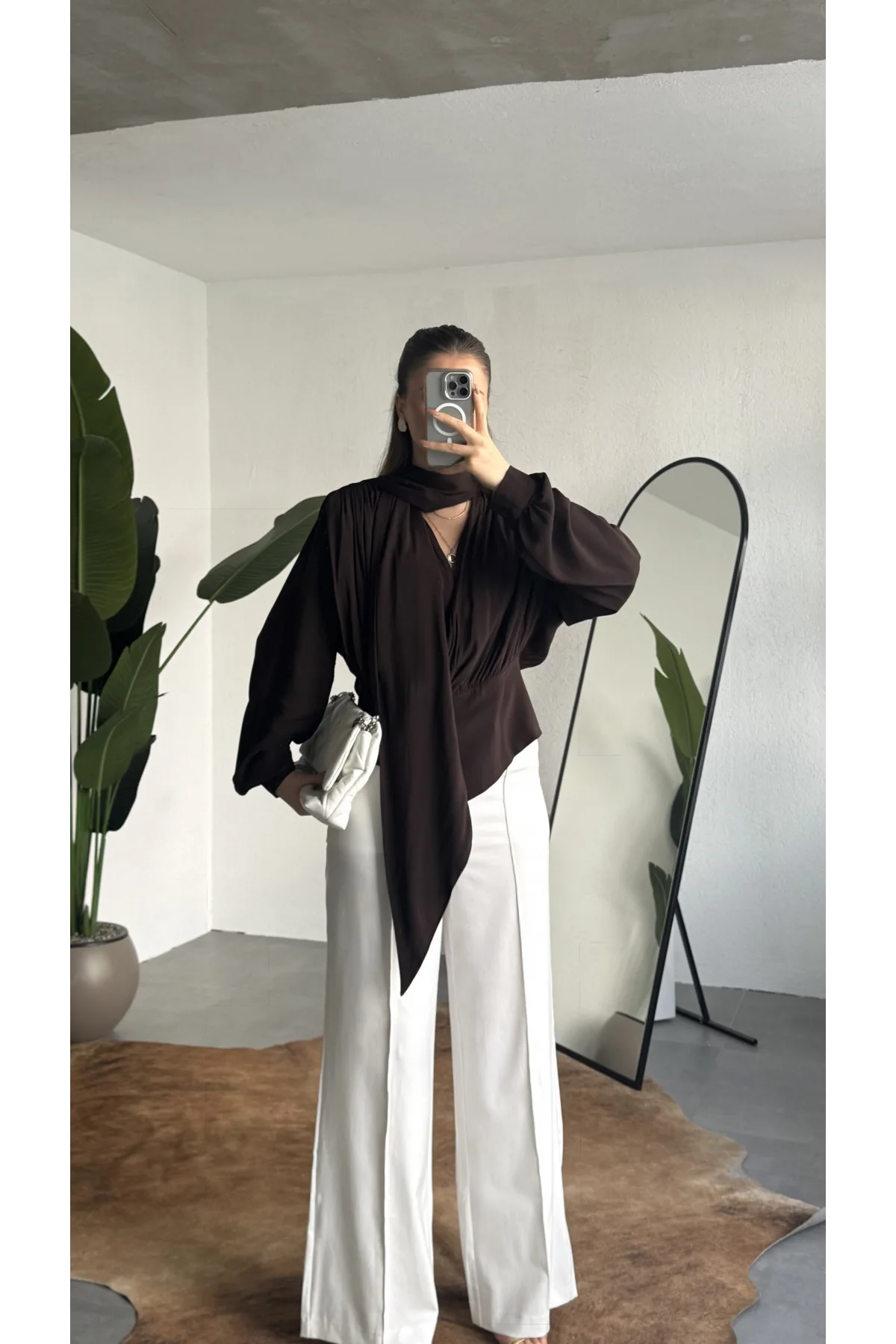 Kadın Kahverengi Şal Yaka Drapeli Bluz Uzun Kollu Şık Ofis Bluz