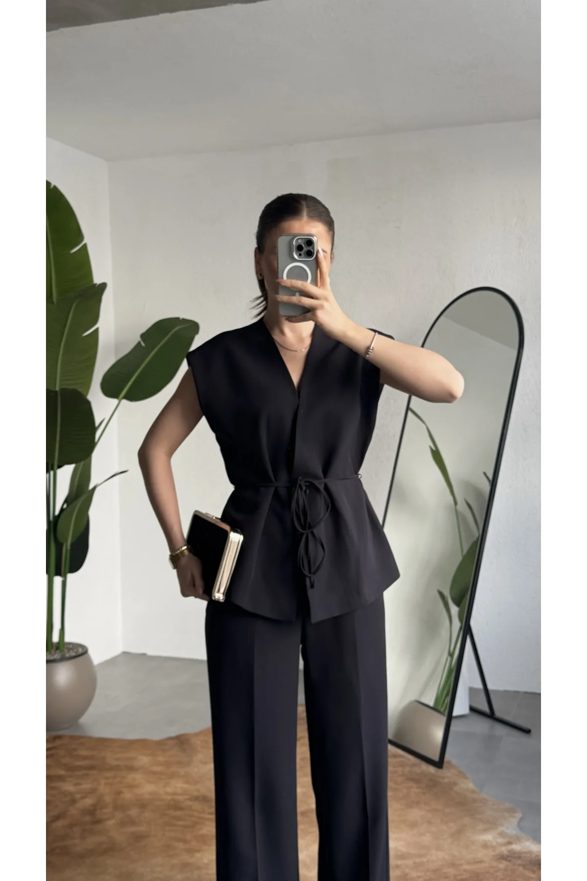Kadın Siyah Düğmeli Bağlamalı Yelek Pileli Palazzo Pantolon Takım Bağlama Detaylı Şık İkili Takım