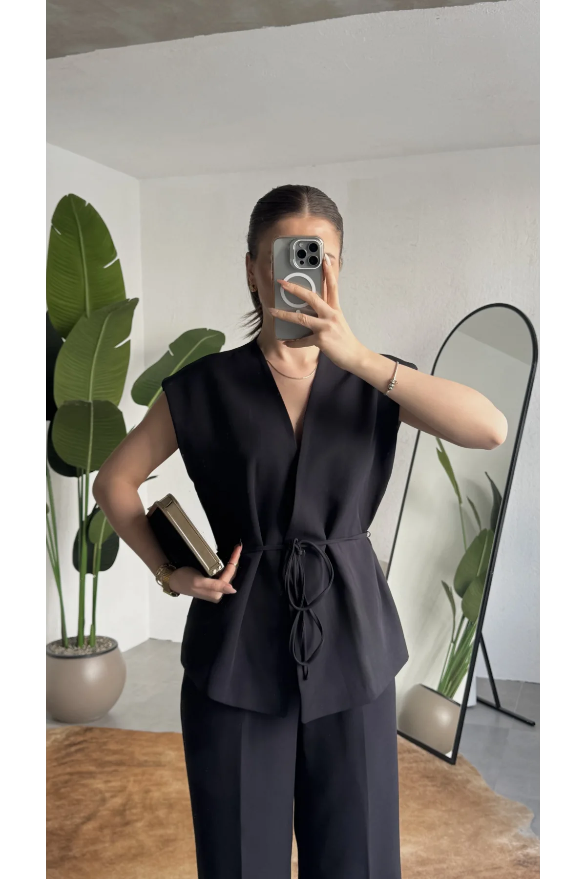 Kadın Siyah Düğmeli Bağlamalı Yelek Pileli Palazzo Pantolon Takım Bağlama Detaylı Şık İkili Takım