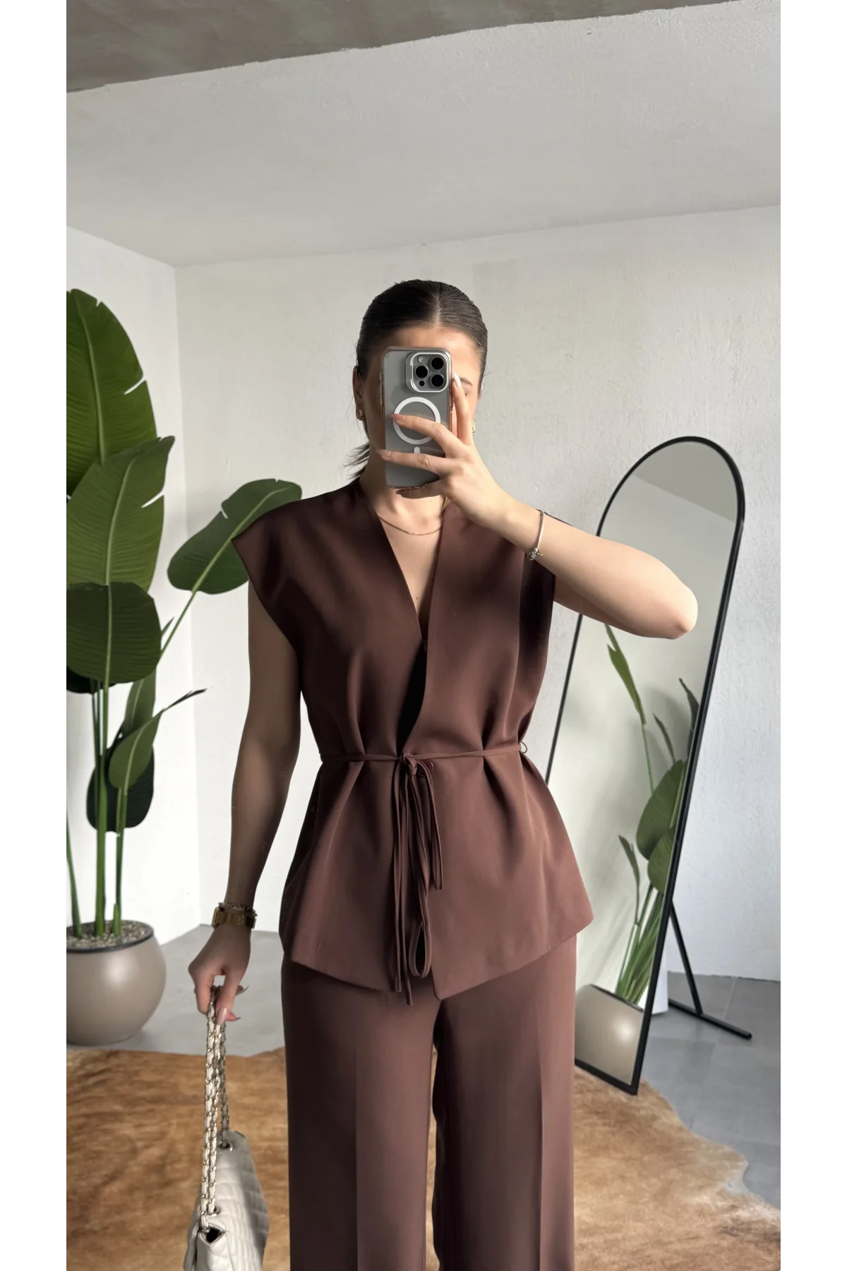 Kadın Kahverengi Düğmeli Bağlamalı Yelek Pileli Palazzo Pantolon Takım Bağlama Detaylı Şık İkili Takım