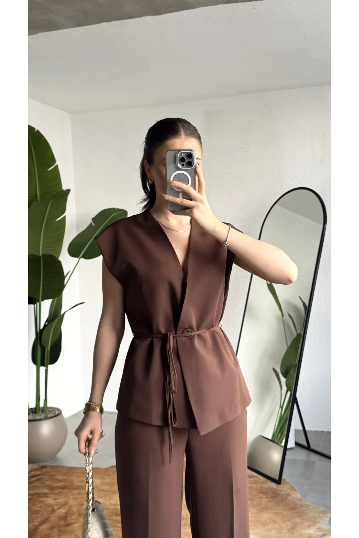 Kadın Kahverengi Düğmeli Bağlamalı Yelek Pileli Palazzo Pantolon Takım Bağlama Detaylı Şık İkili Takım