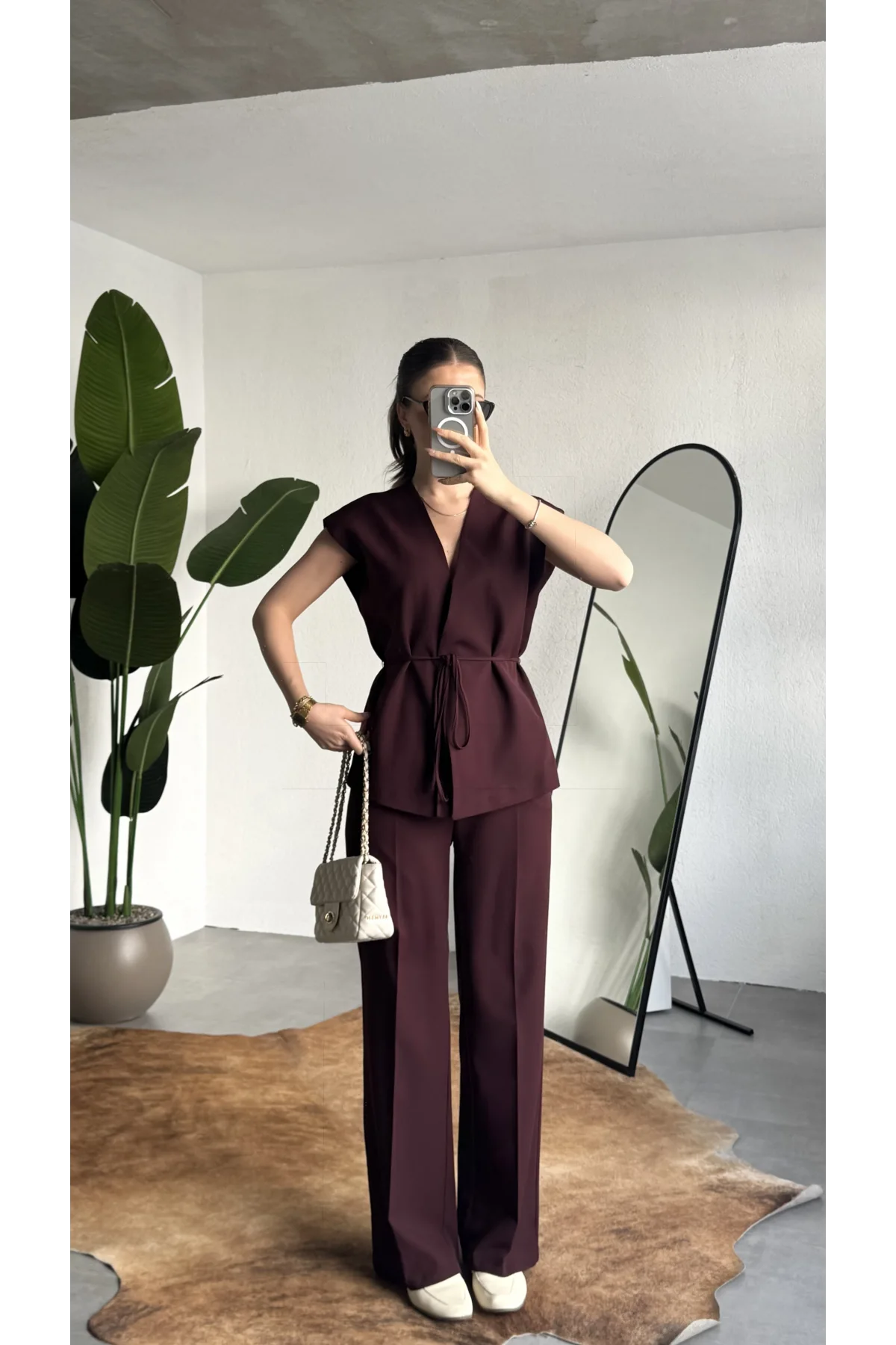 Kadın Bordo Düğmeli Bağlamalı Yelek Pileli Palazzo Pantolon Takım Bağlama Detaylı Şık İkili Takım