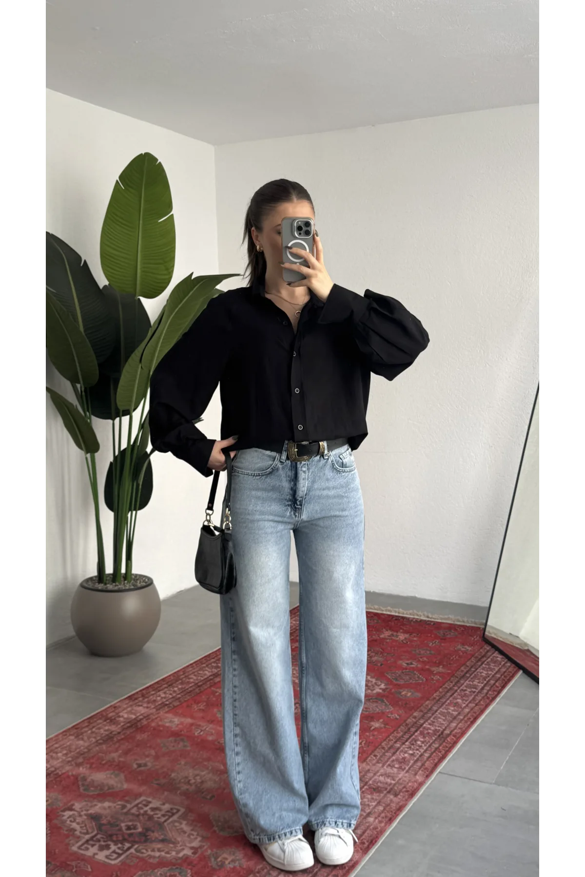 Kadın Siyah Oversize Modal Tensel Kumaş Gömlek Uzun Kollu Salaş Kesim Düğmeli Günlük Şık Gömlek