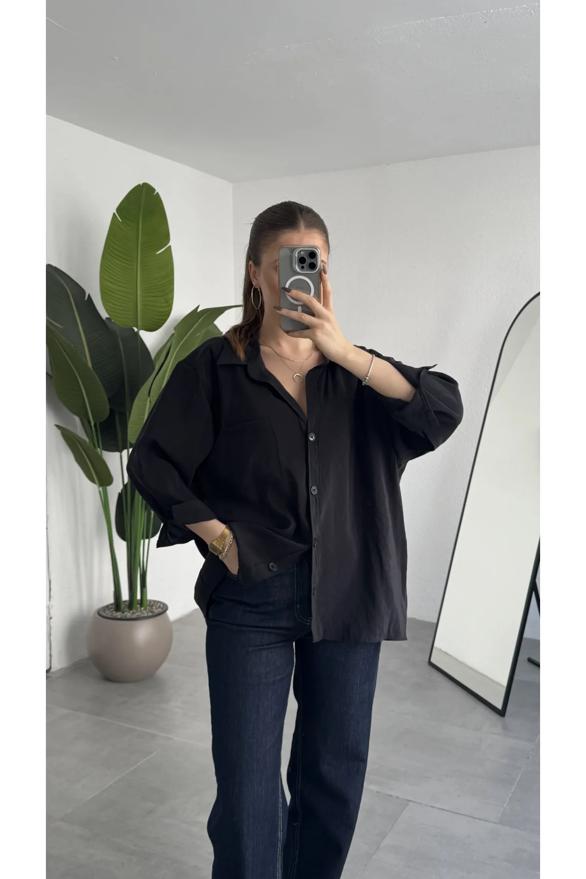 Kadın Siyah Oversize Gömlek Cepli Uzun Kollu Düğmeli Salaş Kesim Günlük & Ofis Şık