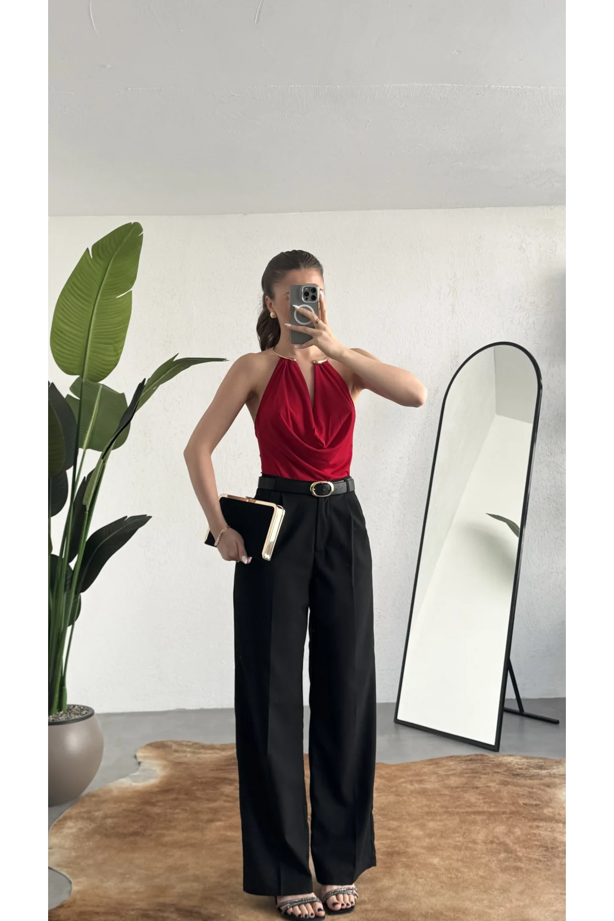 Kadın Kırmızı Gold Boyun Gold Aksesuarlı Drapeli Sırt Dekolteki Şık Candy BodySuit Bluz