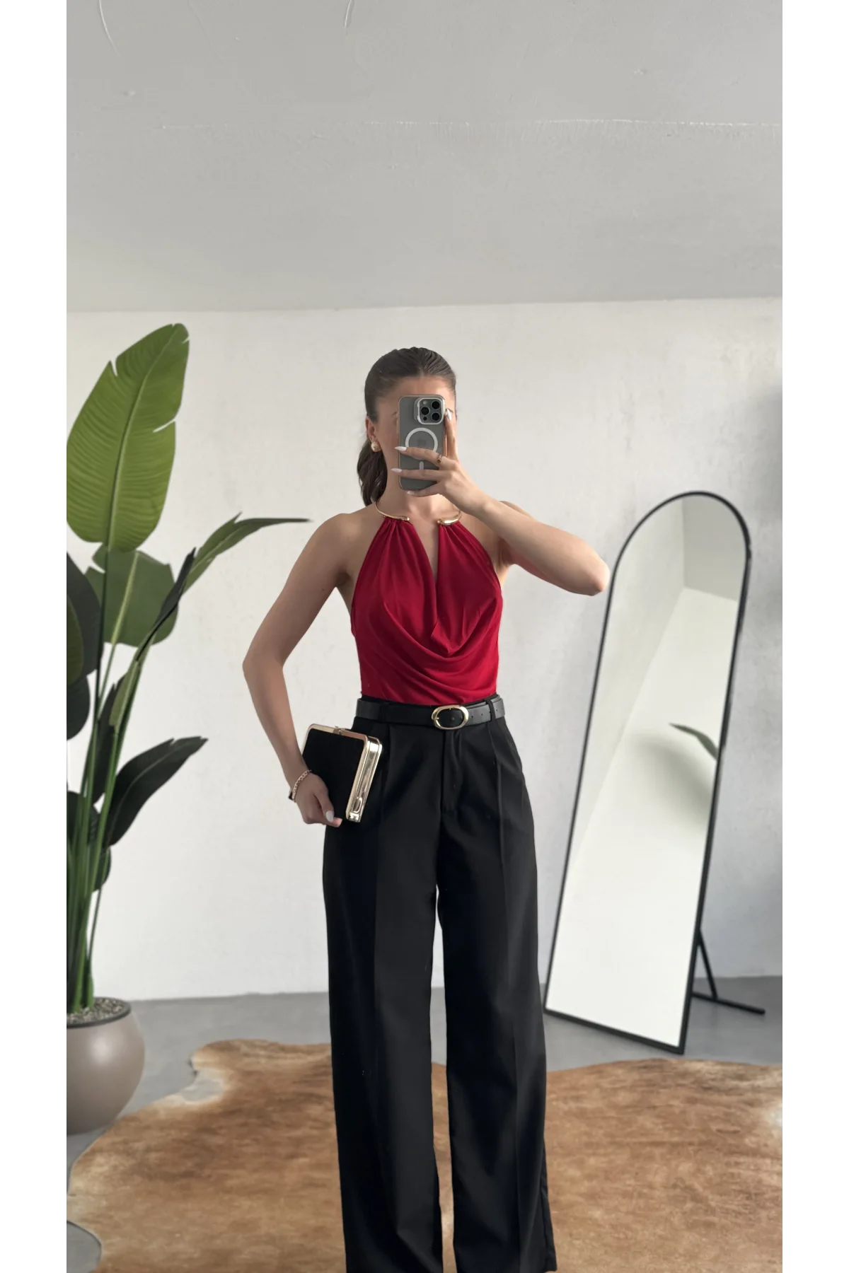 Kadın Kırmızı Gold Boyun Gold Aksesuarlı Drapeli Sırt Dekolteki Şık Candy BodySuit Bluz