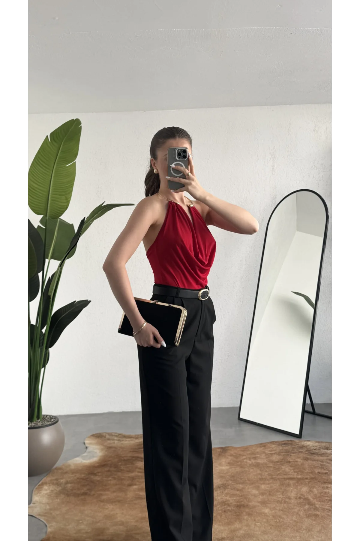 Kadın Kırmızı Gold Boyun Gold Aksesuarlı Drapeli Sırt Dekolteki Şık Candy BodySuit Bluz