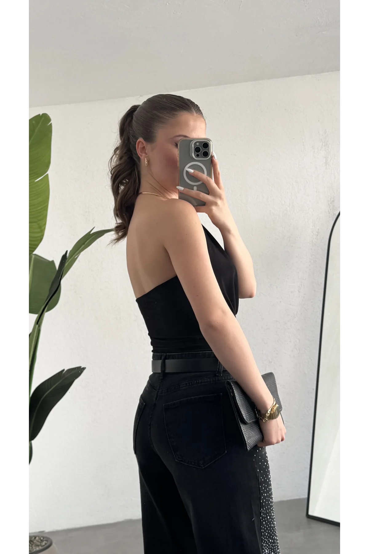 Kadın Siyah Gold Boyun Gold Aksesuarlı Drapeli Sırt Dekolteki Şık Candy BodySuit Bluz