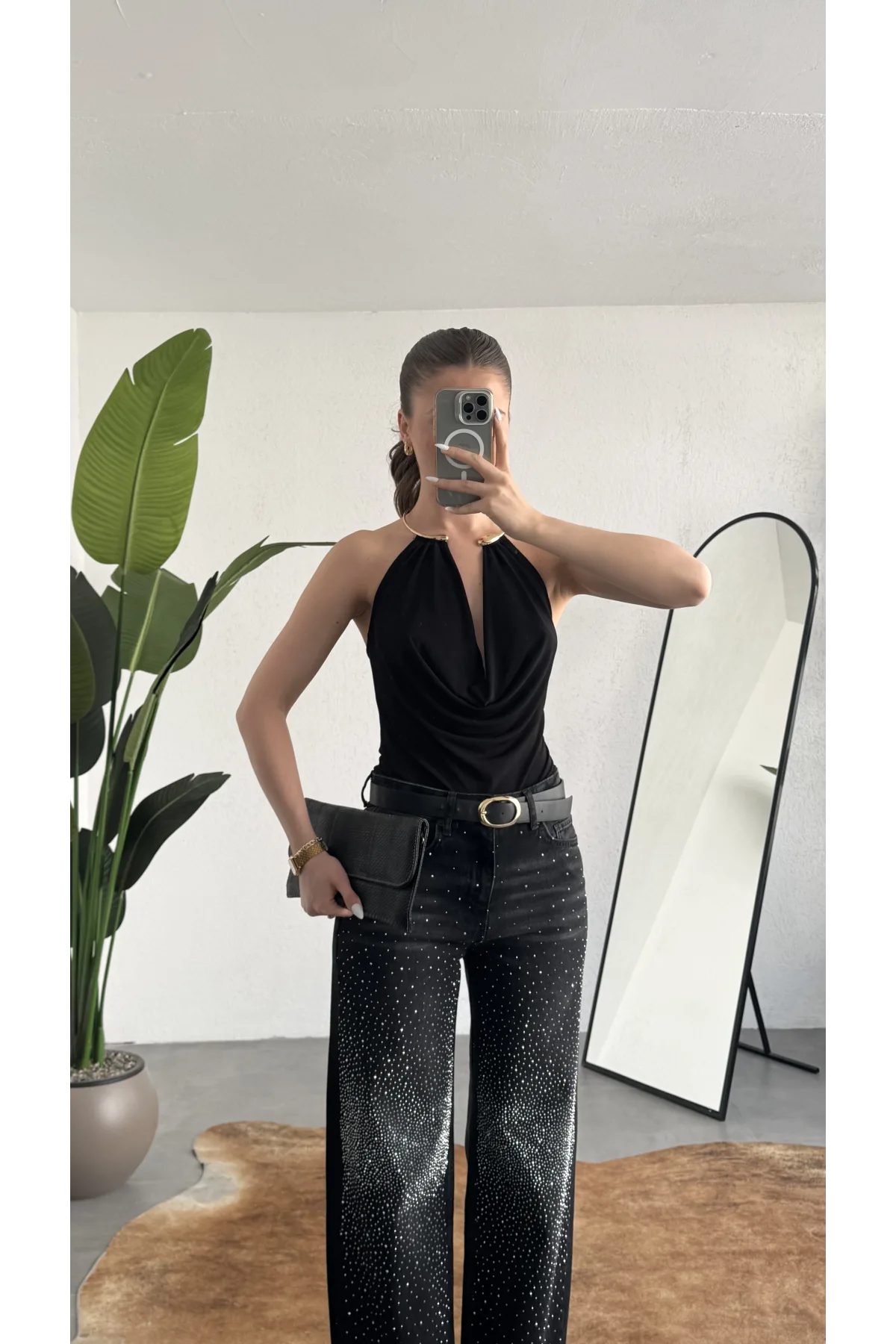 Kadın Siyah Gold Boyun Gold Aksesuarlı Drapeli Sırt Dekolteki Şık Candy BodySuit Bluz