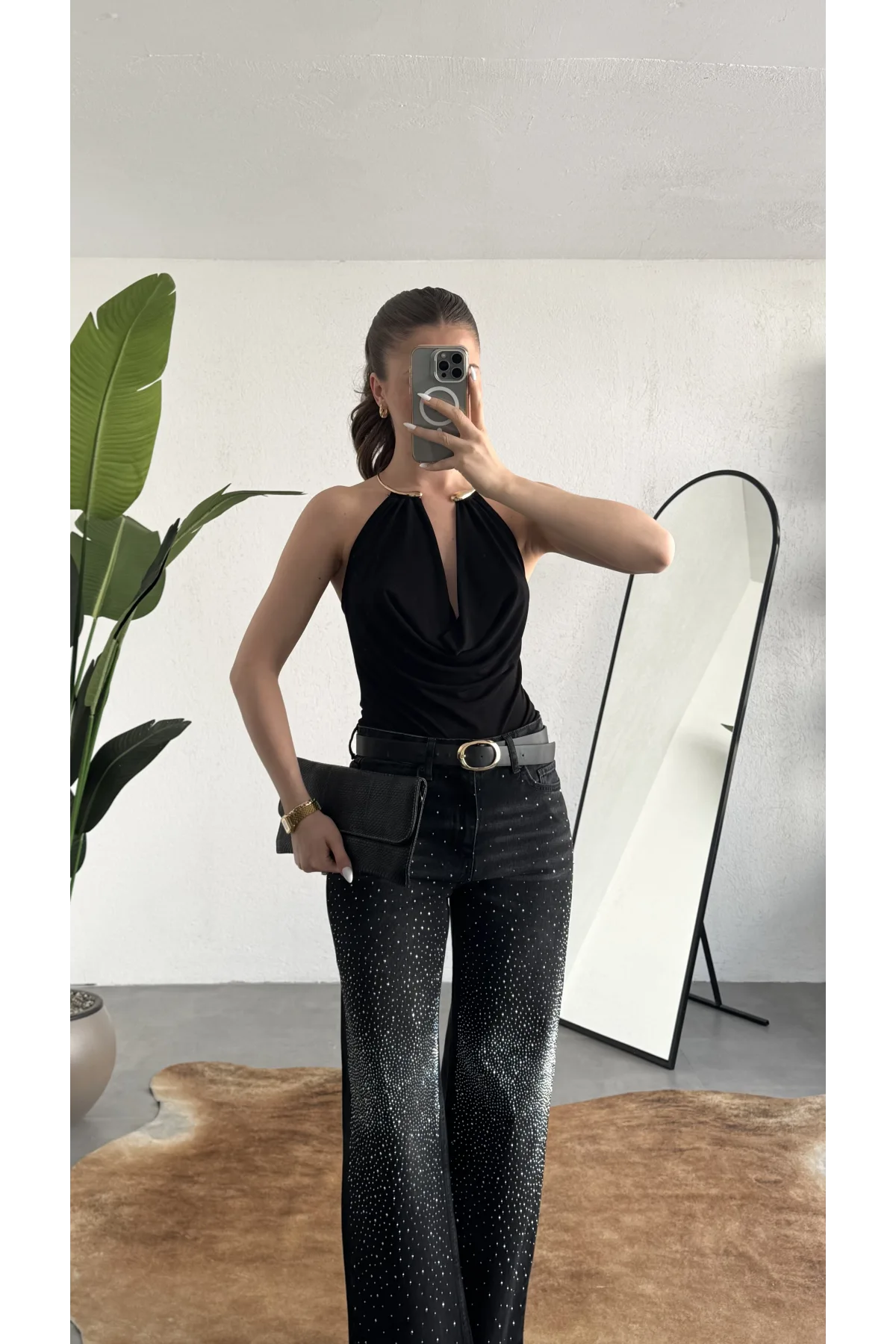 Kadın Siyah Gold Boyun Gold Aksesuarlı Drapeli Sırt Dekolteki Şık Candy BodySuit Bluz