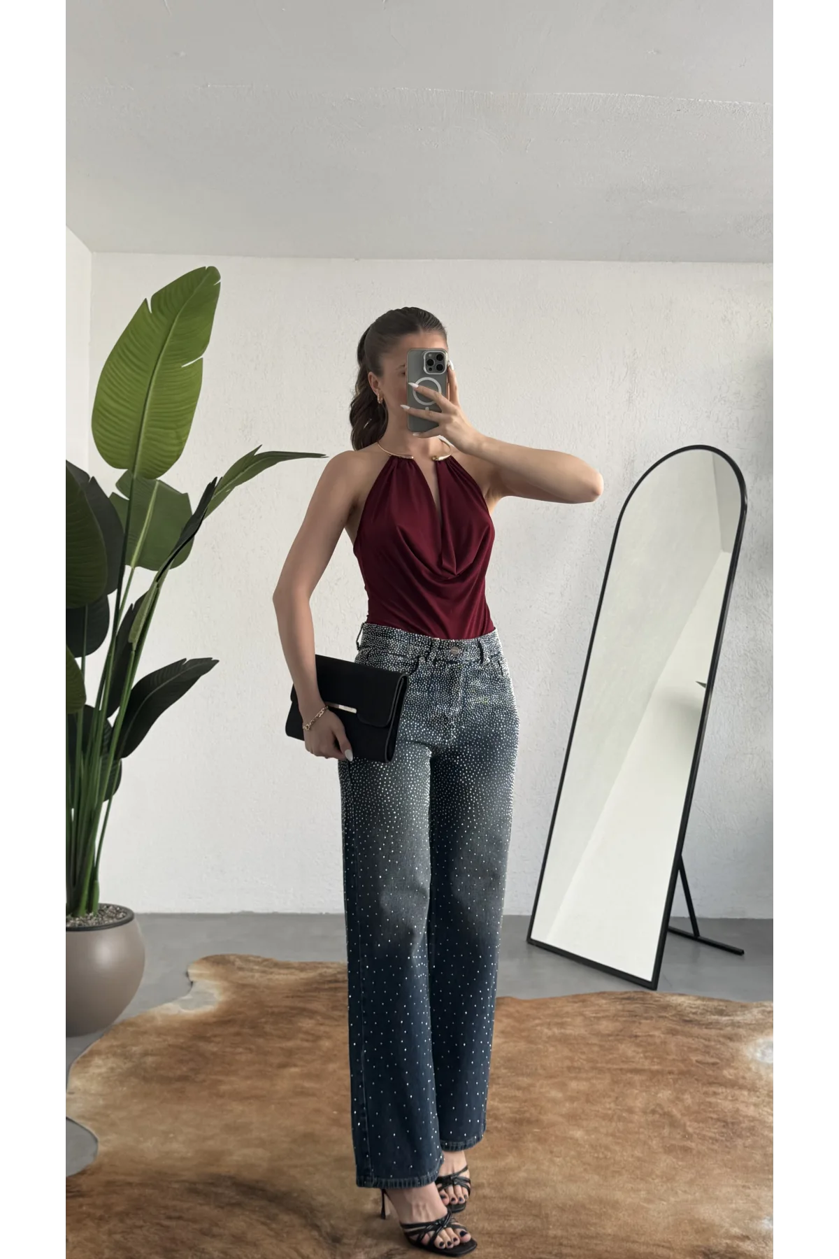 Kadın Bordo Gold Boyun Gold Aksesuarlı Drapeli Sırt Dekolteki Şık Candy BodySuit Bluz