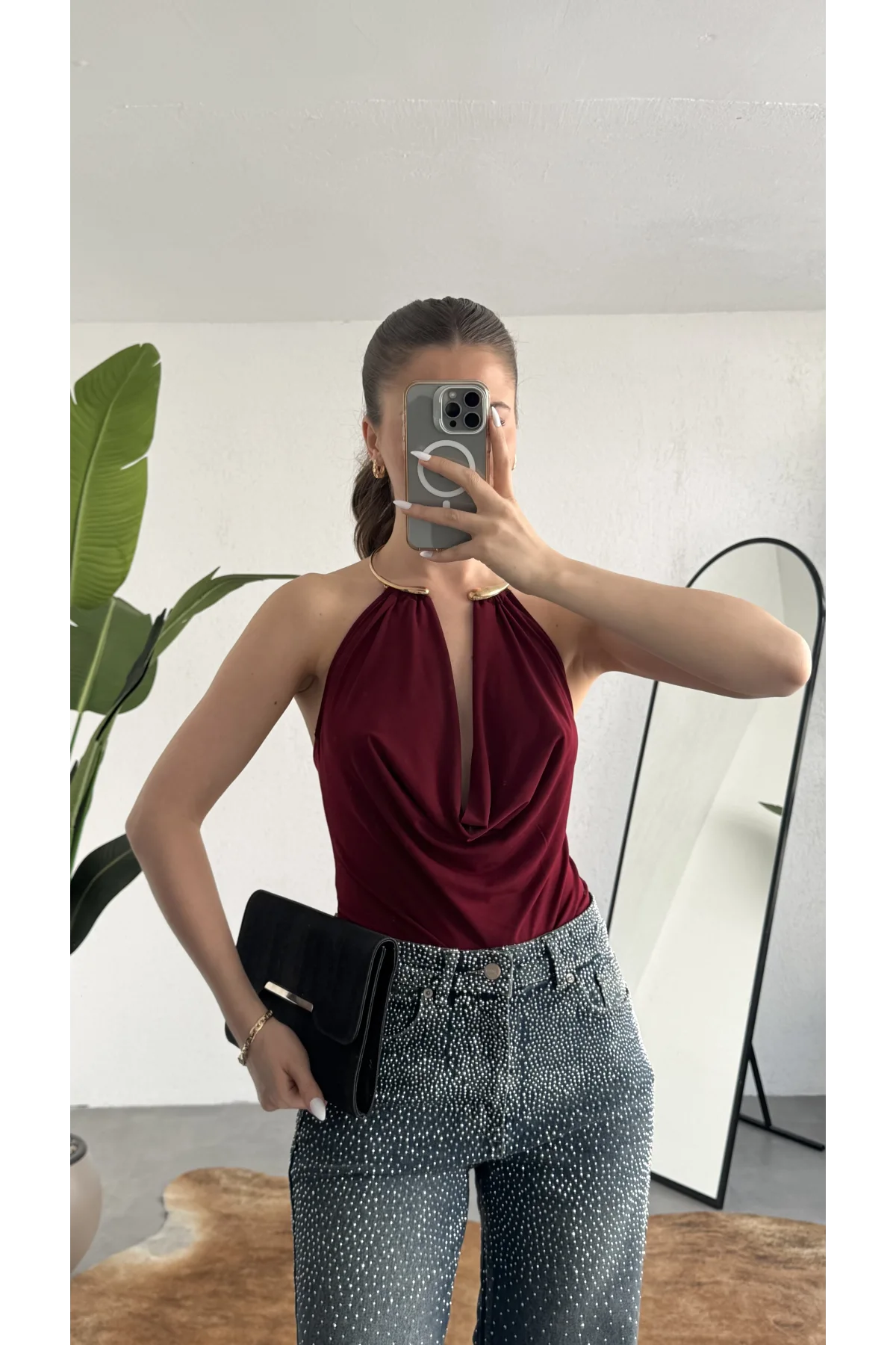 Kadın Bordo Gold Boyun Gold Aksesuarlı Drapeli Sırt Dekolteki Şık Candy BodySuit Bluz