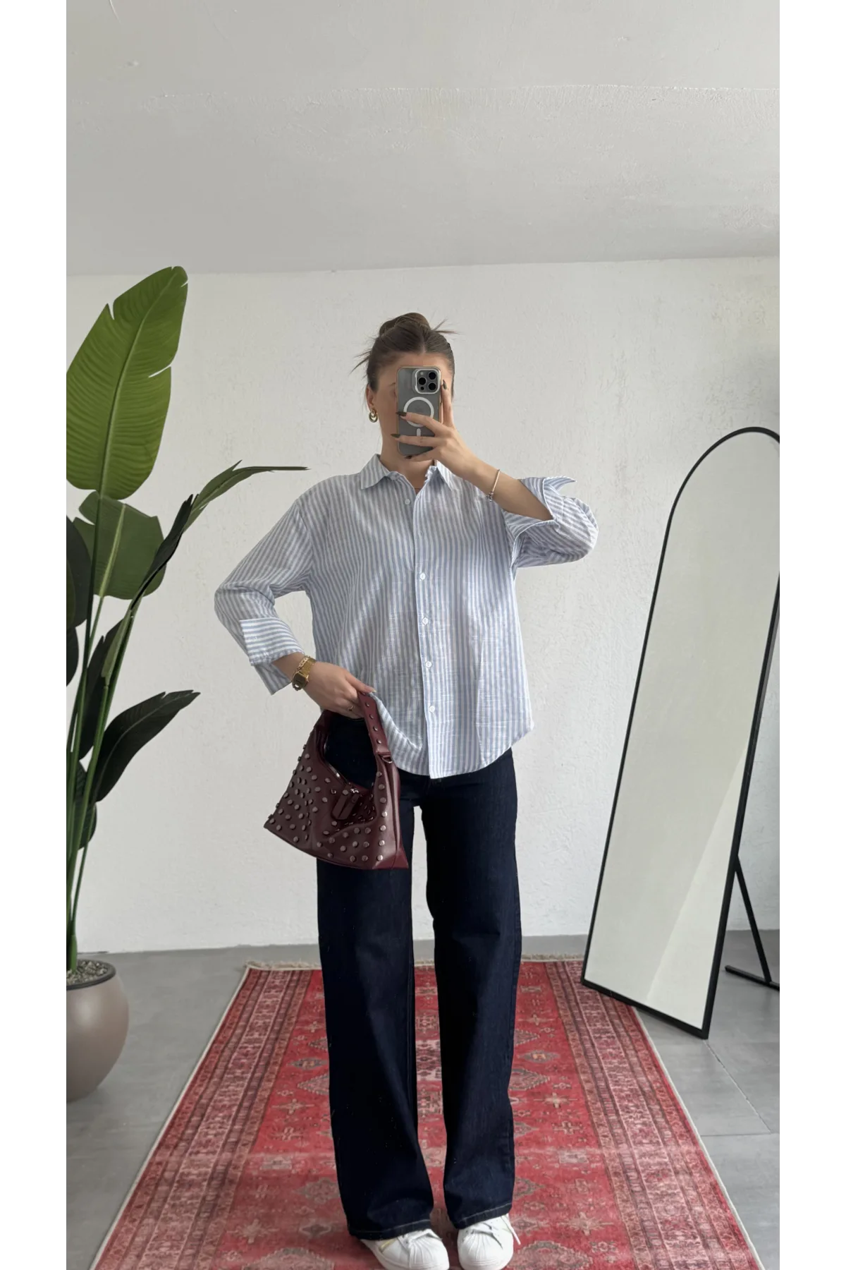 Kadın İnce Mavii Çizgili Oversize Bel Hızası Salaş Kesim Uzun Kollu Ofis Gömlek