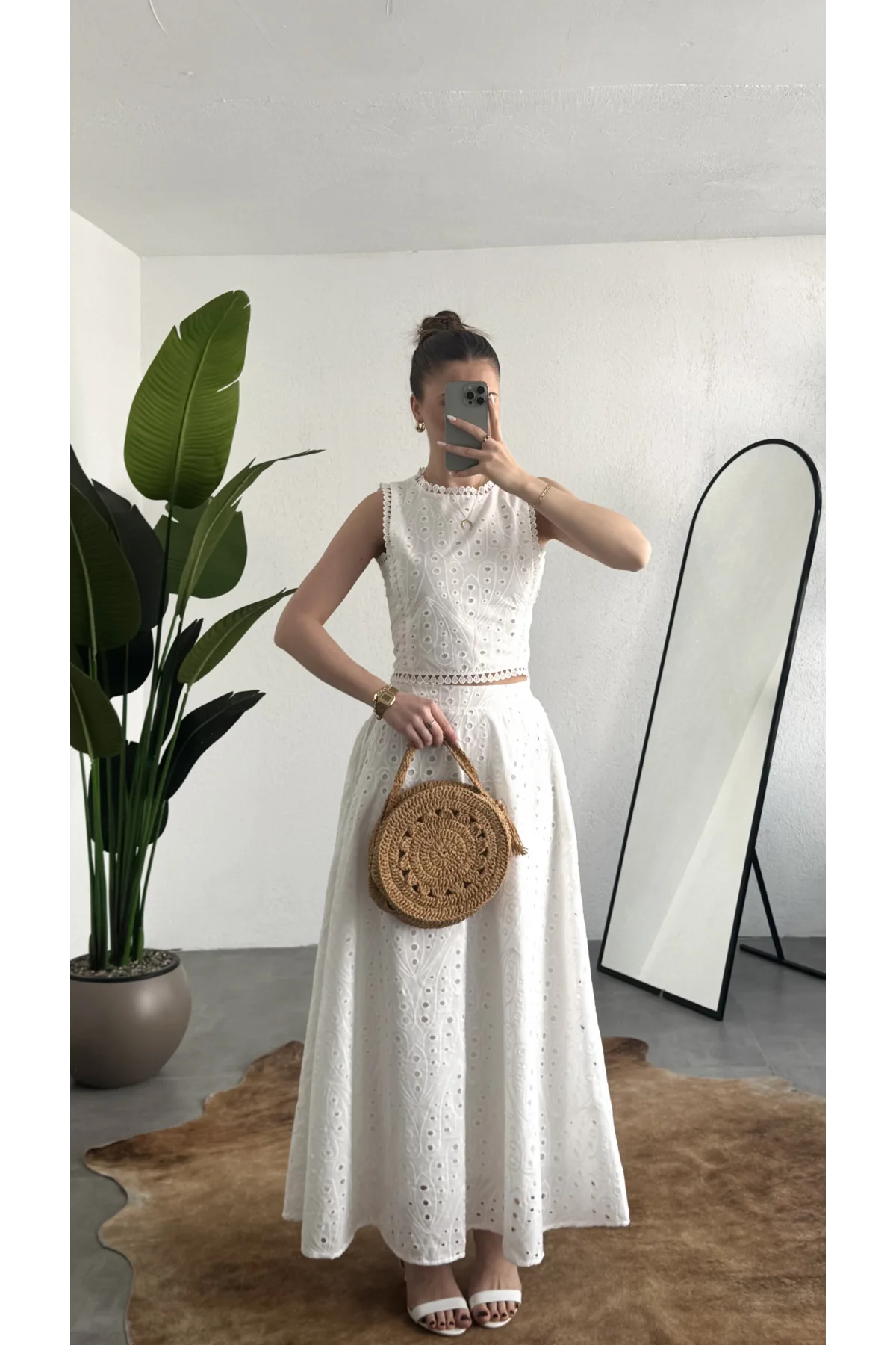 Kadın Beyaz Fisto İşlemeli Dantelli Astarlı Crop Bluz & Midi Etek Takım Yazlık Şık Kadın 2’li Set