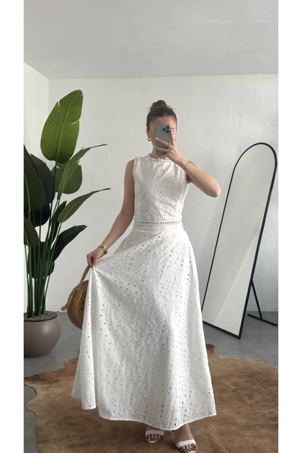 Kadın Beyaz Fisto İşlemeli Dantelli Astarlı Crop Bluz & Midi Etek Takım Yazlık Şık Kadın 2’li Set