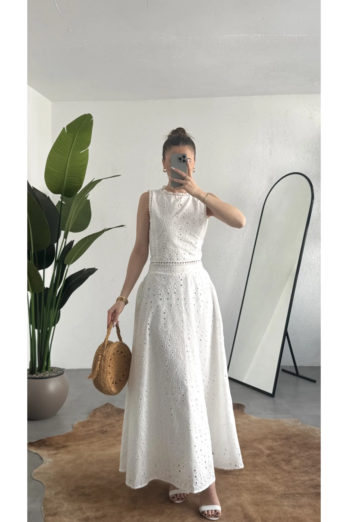 Kadın Beyaz Fisto İşlemeli Dantelli Astarlı Crop Bluz & Midi Etek Takım Yazlık Şık Kadın 2’li Set