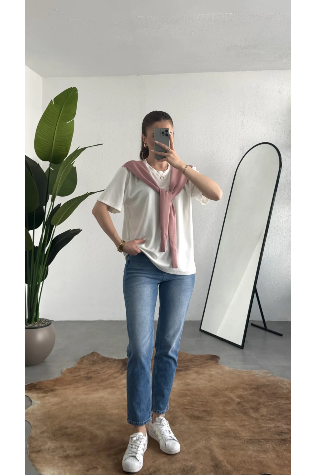 Kadın Beyaz Şal Detaylı Oversize Basic Kadın Tişört Bluz Pembe Bağlamalı Casual Model