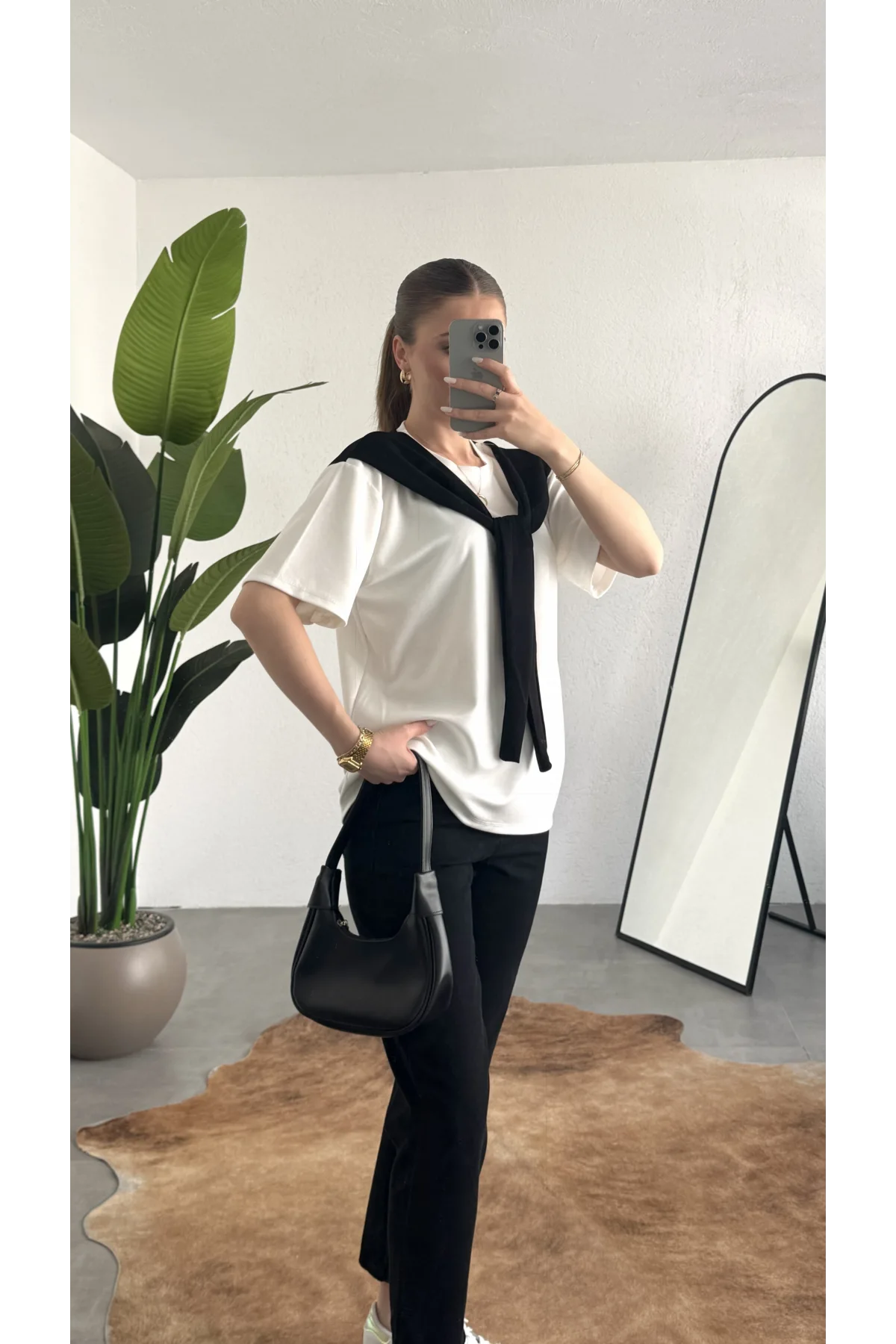 Kadın Beyaz Şal Detaylı Oversize Basic Kadın Tişört Bluz Siyah Bağlamalı Casual Model