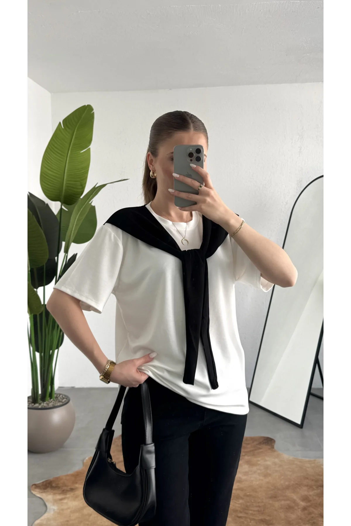 Kadın Beyaz Şal Detaylı Oversize Basic Kadın Tişört Bluz Siyah Bağlamalı Casual Model