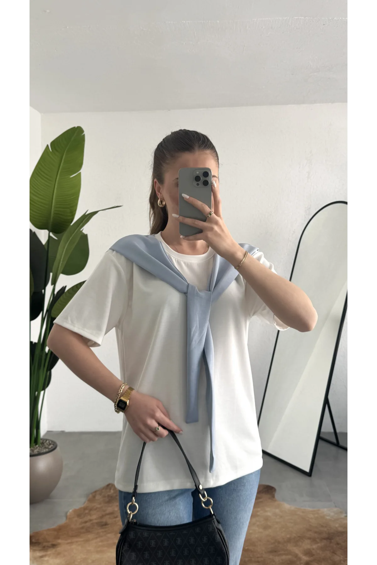 Kadın Beyaz Şal Detaylı Oversize Basic Kadın Tişört Bluz Mavi Bağlamalı Casual Model
