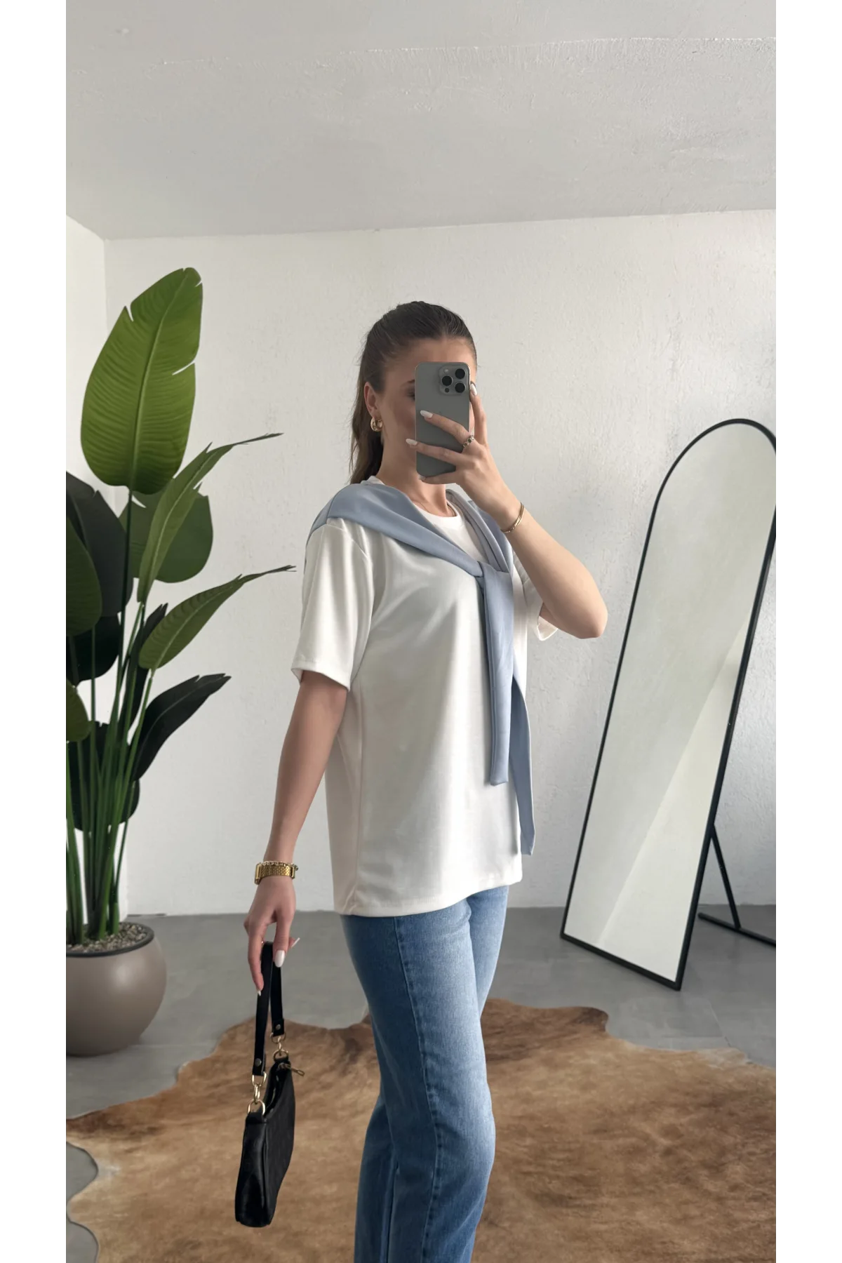 Kadın Beyaz Şal Detaylı Oversize Basic Kadın Tişört Bluz Mavi Bağlamalı Casual Model