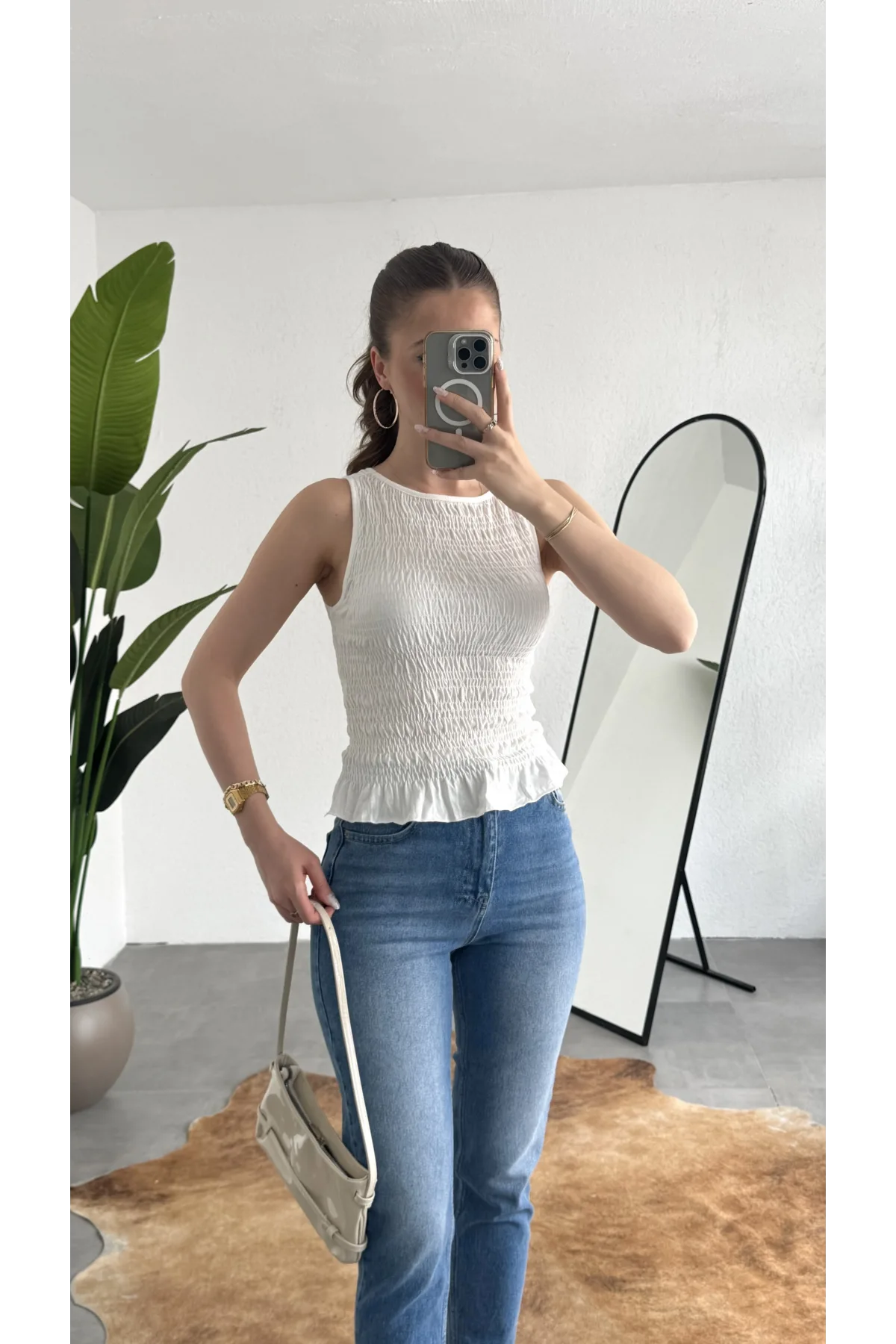 Kadın Beyaz Gipeli Kolsuz Bluz Bisiklet Yaka Esnek Fit Yazlık Crop Bluz