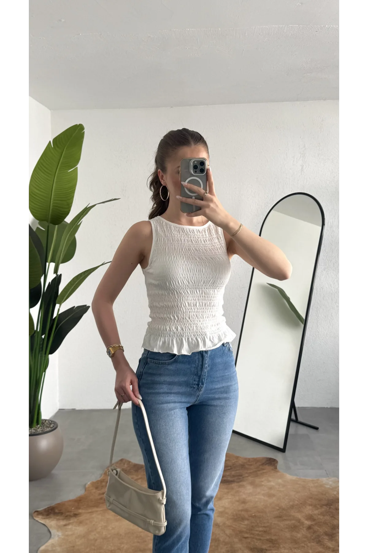 Kadın Beyaz Gipeli Kolsuz Bluz Bisiklet Yaka Esnek Fit Yazlık Crop Bluz