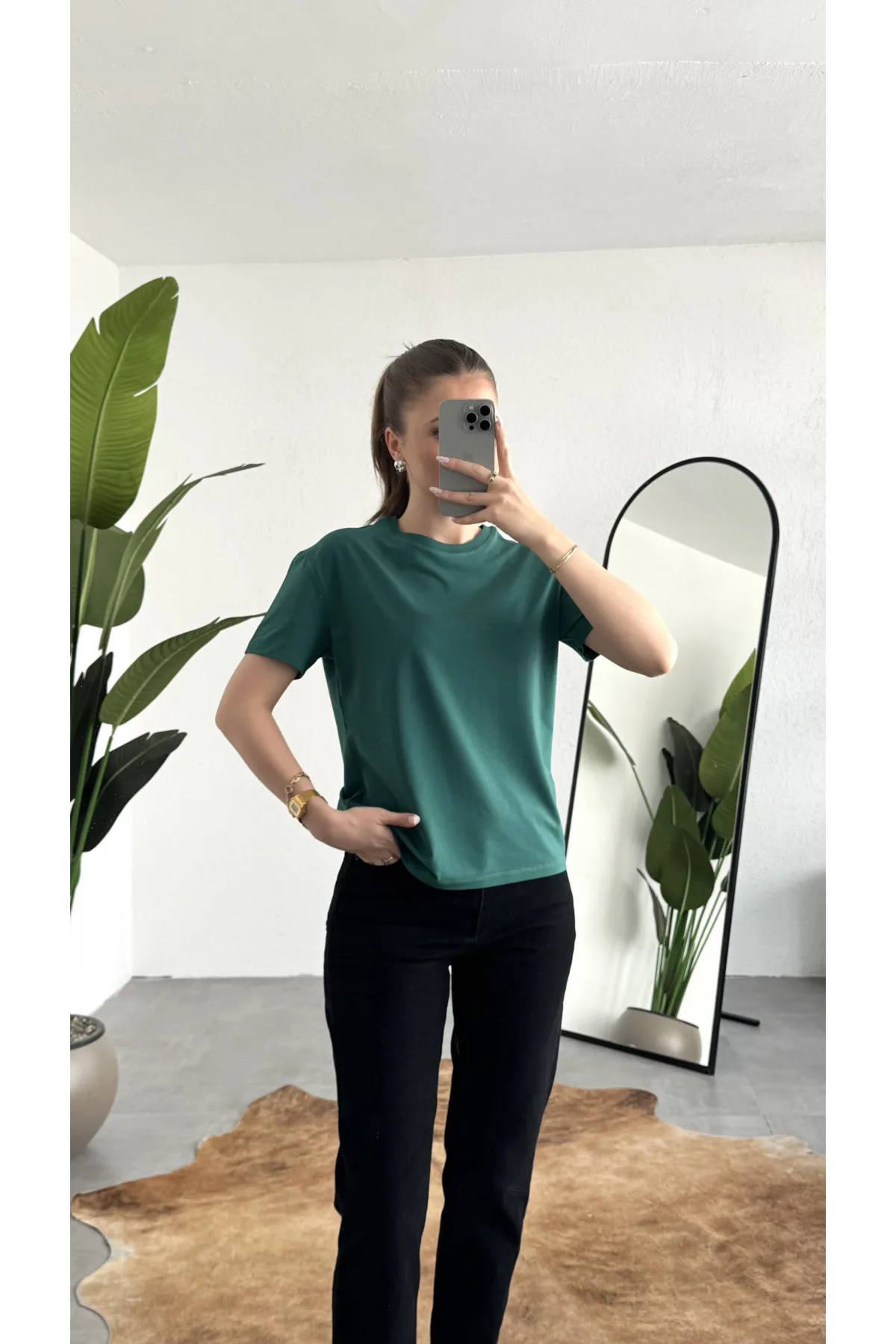 Kadn Koyu Yeşil Bisiklet Yaka Kısa Kollu Full Likralı Esnek Bluz Body