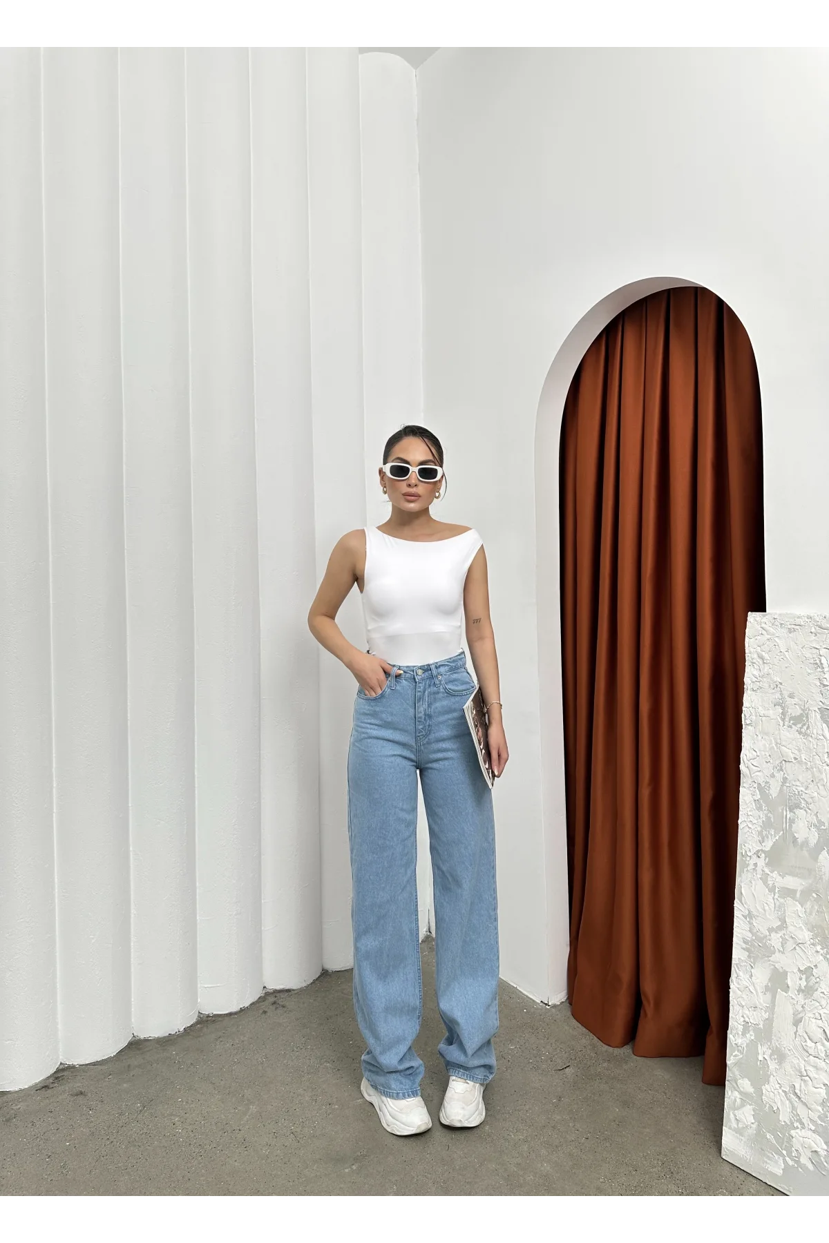 Açık Mavi Cep İşleme Detaylı Yıkamalı Baggy Geniş Paça Yüksek Bel Oturtmalı Jean Kot Pantolon