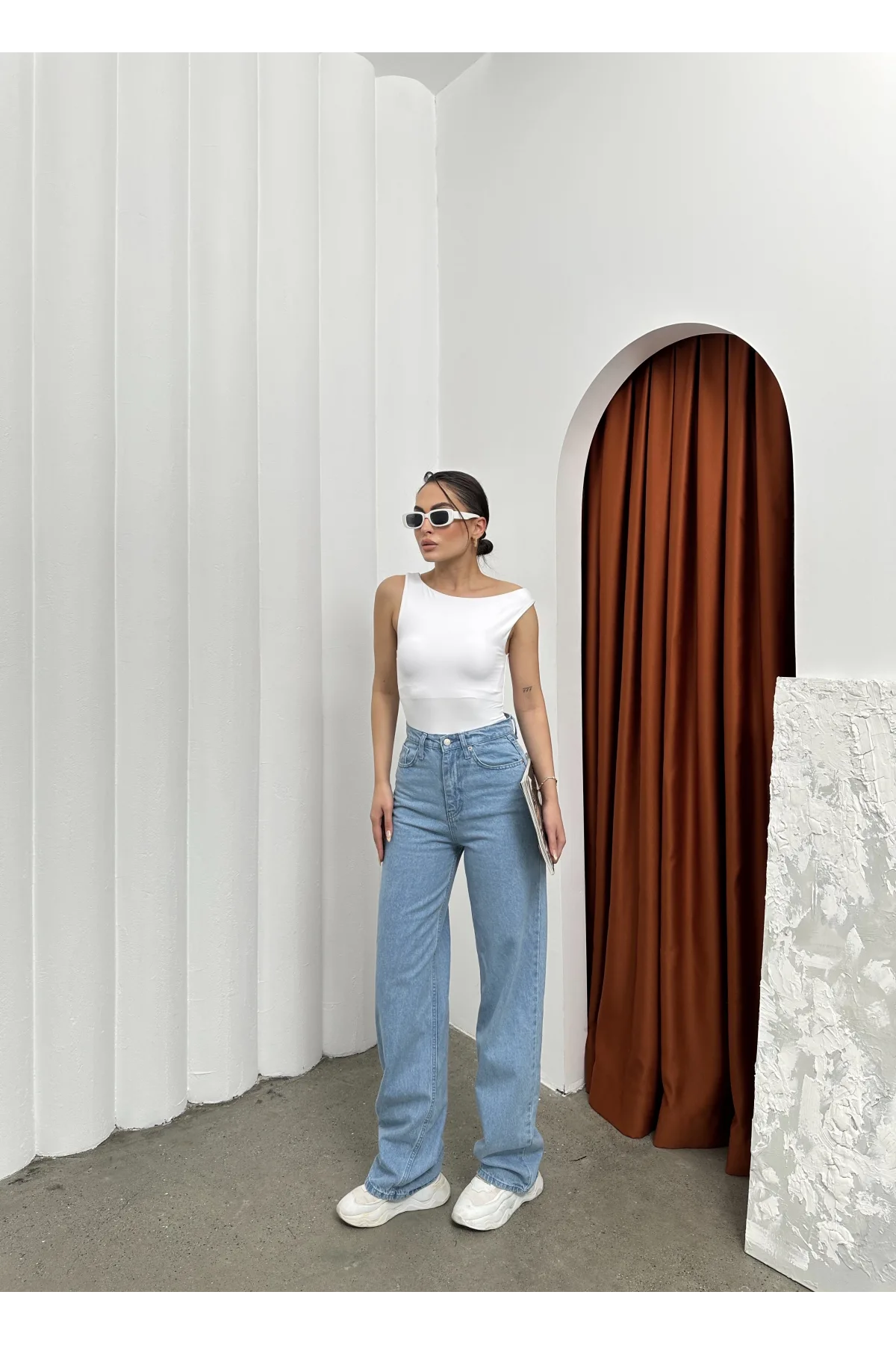 Açık Mavi Cep İşleme Detaylı Yıkamalı Baggy Geniş Paça Yüksek Bel Oturtmalı Jean Kot Pantolon