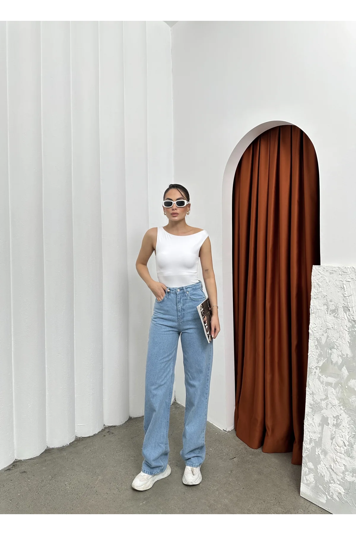 Açık Mavi Cep İşleme Detaylı Yıkamalı Baggy Geniş Paça Yüksek Bel Oturtmalı Jean Kot Pantolon