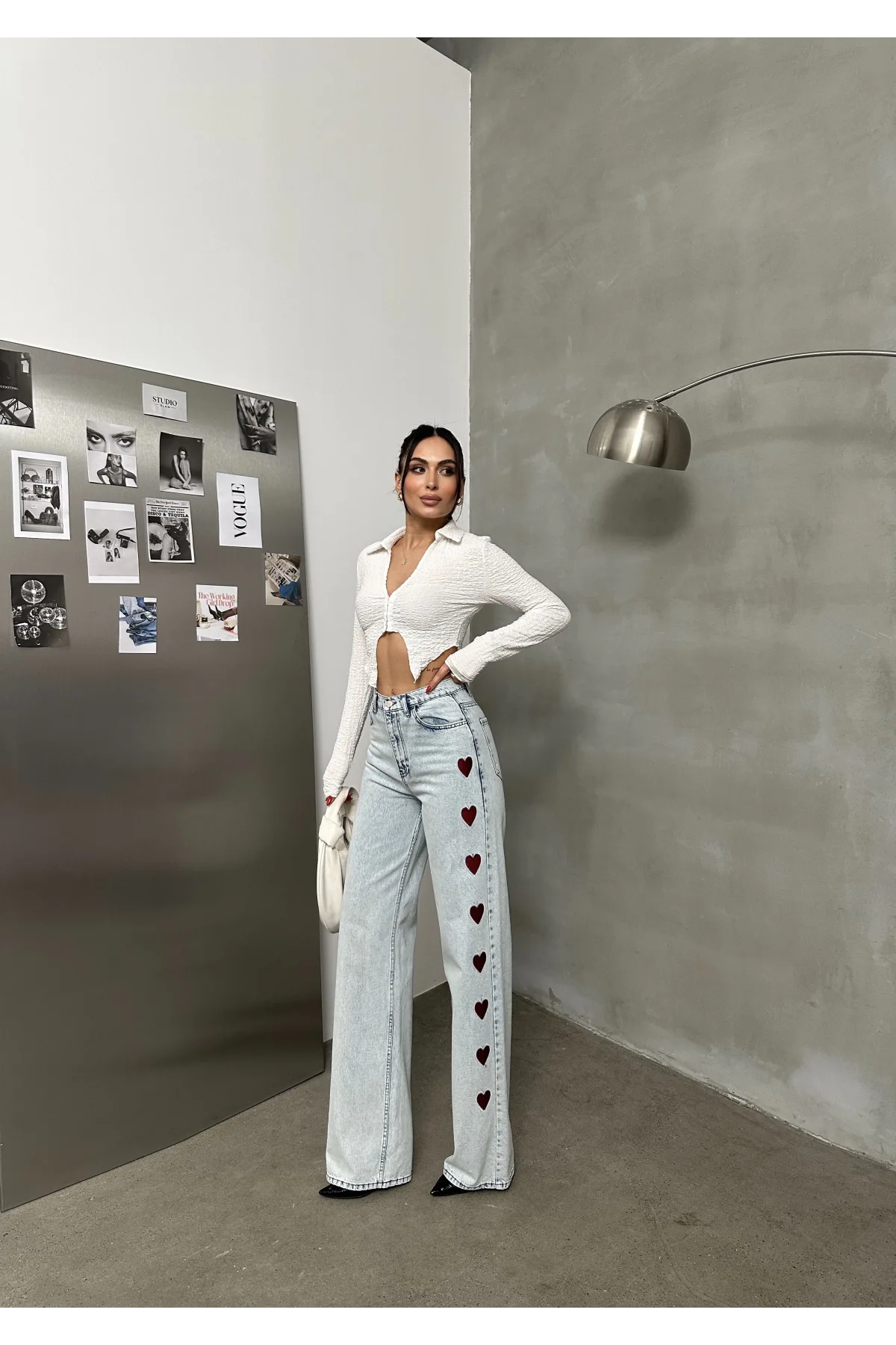 Açık Mavi Kalp İşlemeli Yıkamalı Baggy Geniş Paça Yüksek Bel Oturtmalı Jean Kot Pantolon