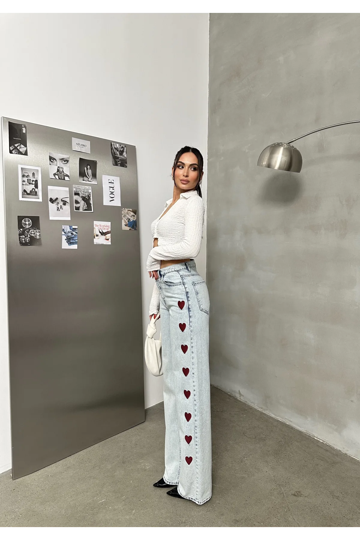 Açık Mavi Kalp İşlemeli Yıkamalı Baggy Geniş Paça Yüksek Bel Oturtmalı Jean Kot Pantolon