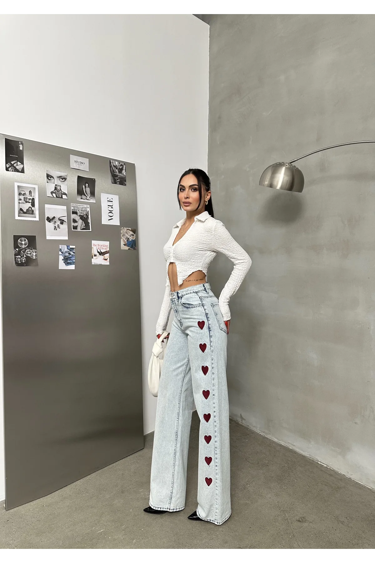 Açık Mavi Kalp İşlemeli Yıkamalı Baggy Geniş Paça Yüksek Bel Oturtmalı Jean Kot Pantolon