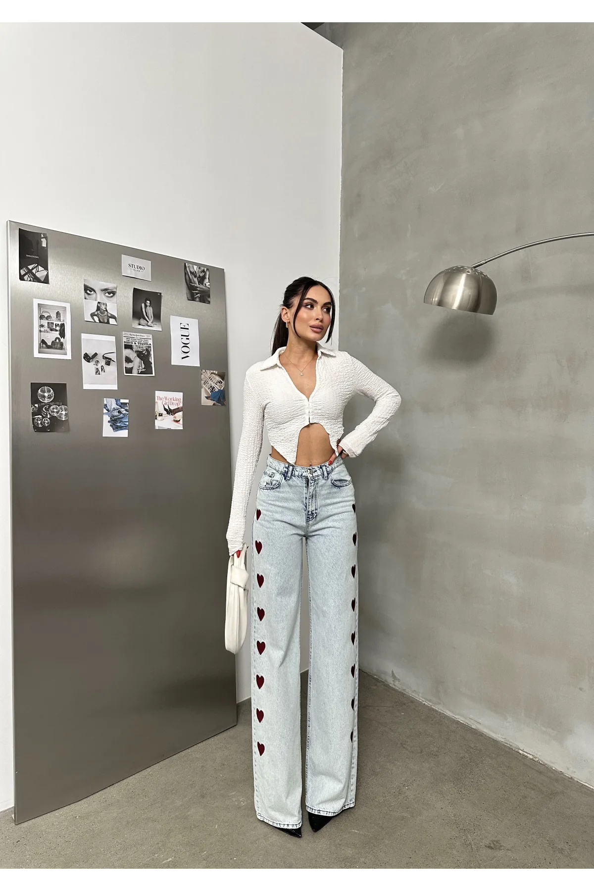 Açık Mavi Kalp İşlemeli Yıkamalı Baggy Geniş Paça Yüksek Bel Oturtmalı Jean Kot Pantolon