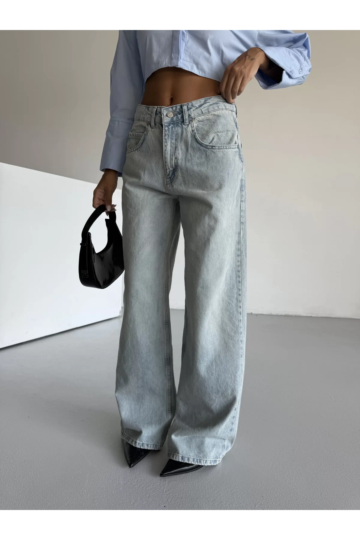 Açık Mavi Yıkamalı Baggy Geniş Paça Yüksel Bel Oturtmalı Jean Kot Pantolon