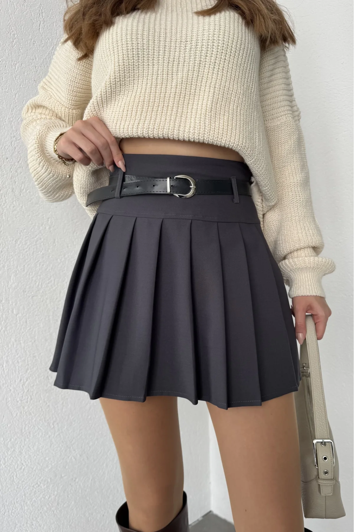 Antrasit Astarlı Şortlu Kemerli Pileli Kışlık Mini Etek