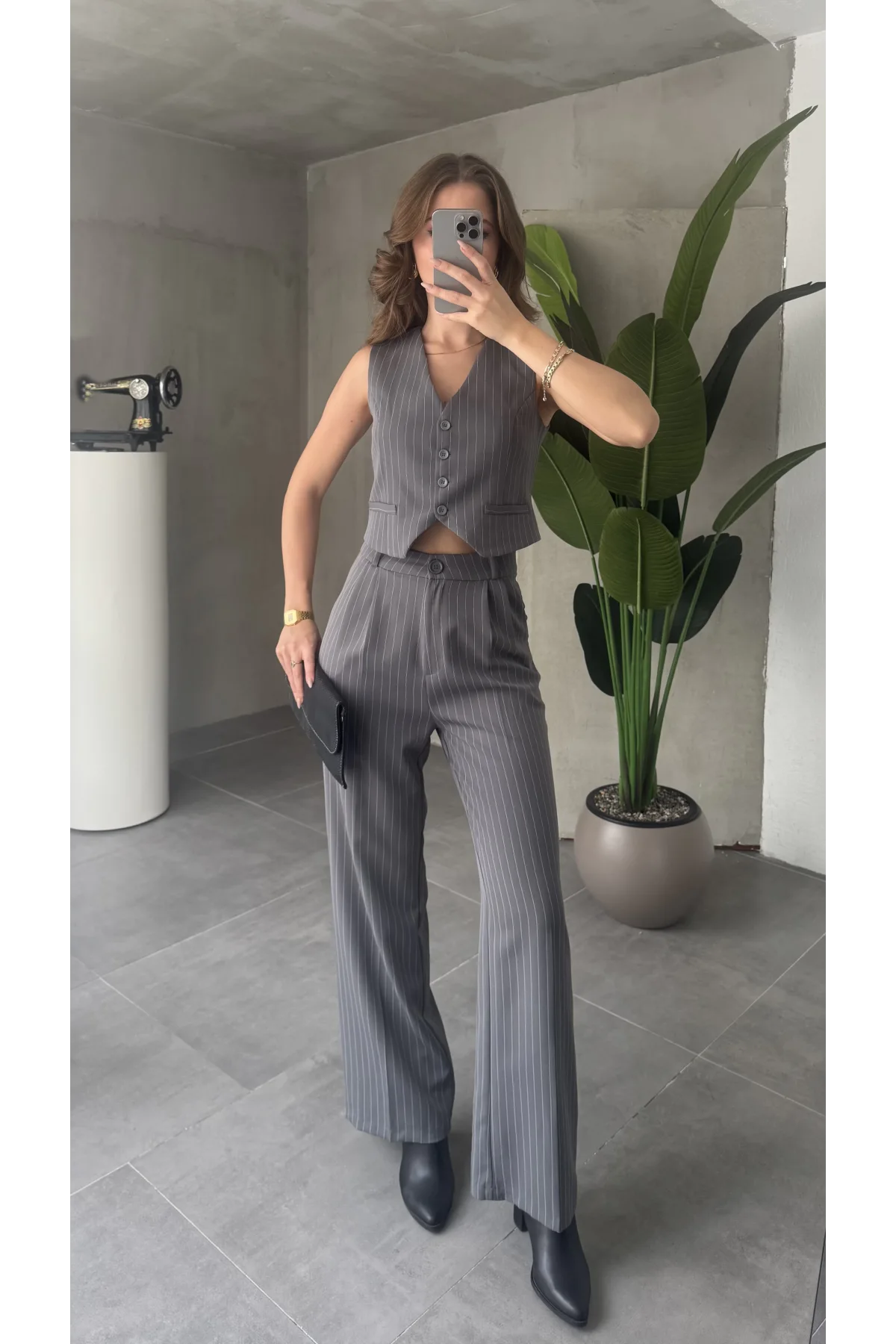 Antrasit Çizgili Kolsuz Düğmeli Astarlı Yelek