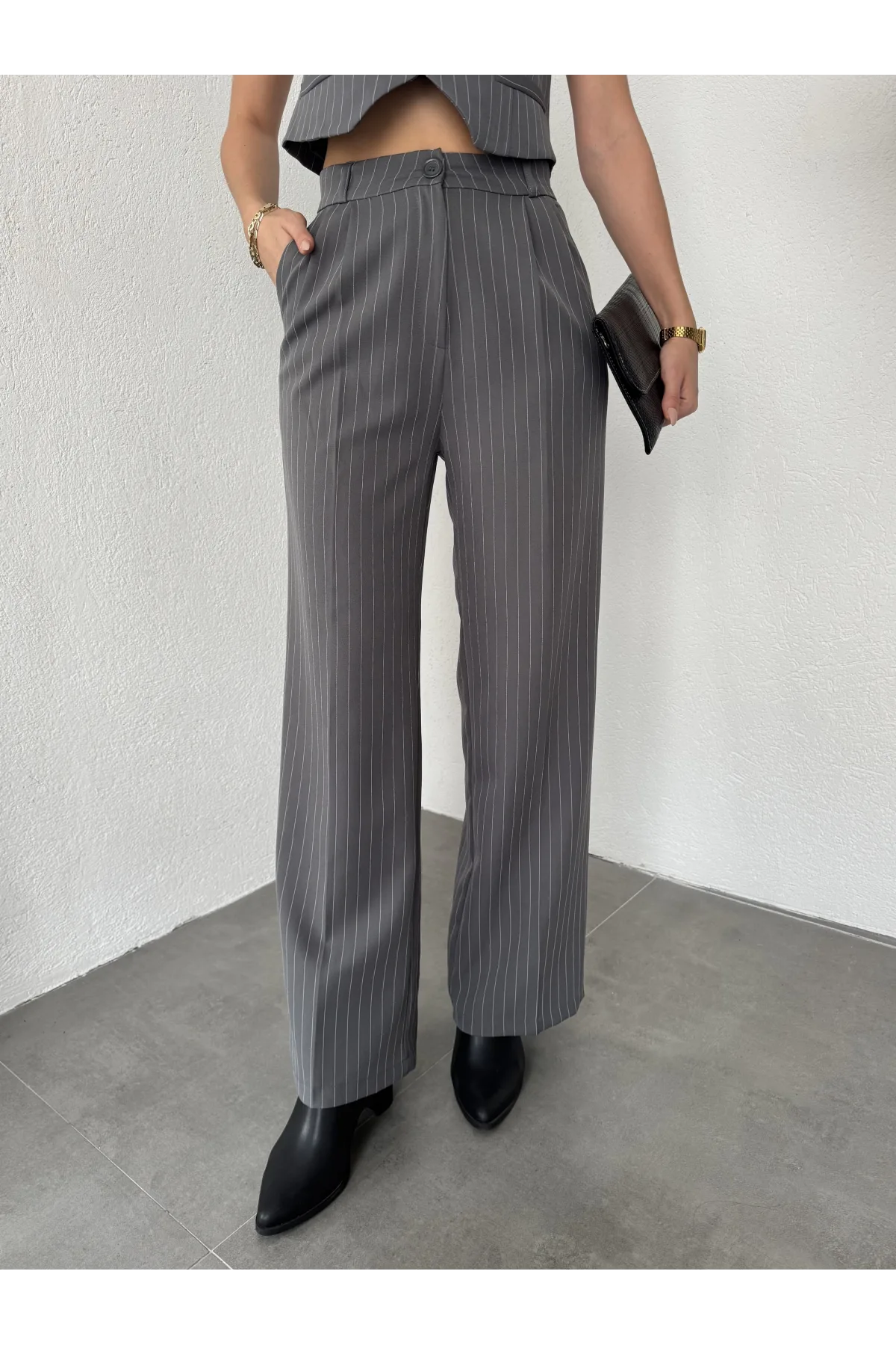 Antrasit Çizgili Pileli Tam Kalıp Bel Oturtmalı Geniş Paça Palazzo Pantolon
