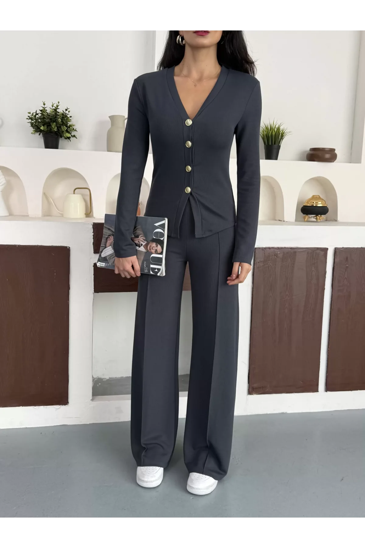 Antrasit Gold Düğme Detaylı V Yaka Hırka İspanyol Paça Çimalı Viral Günlük Takım