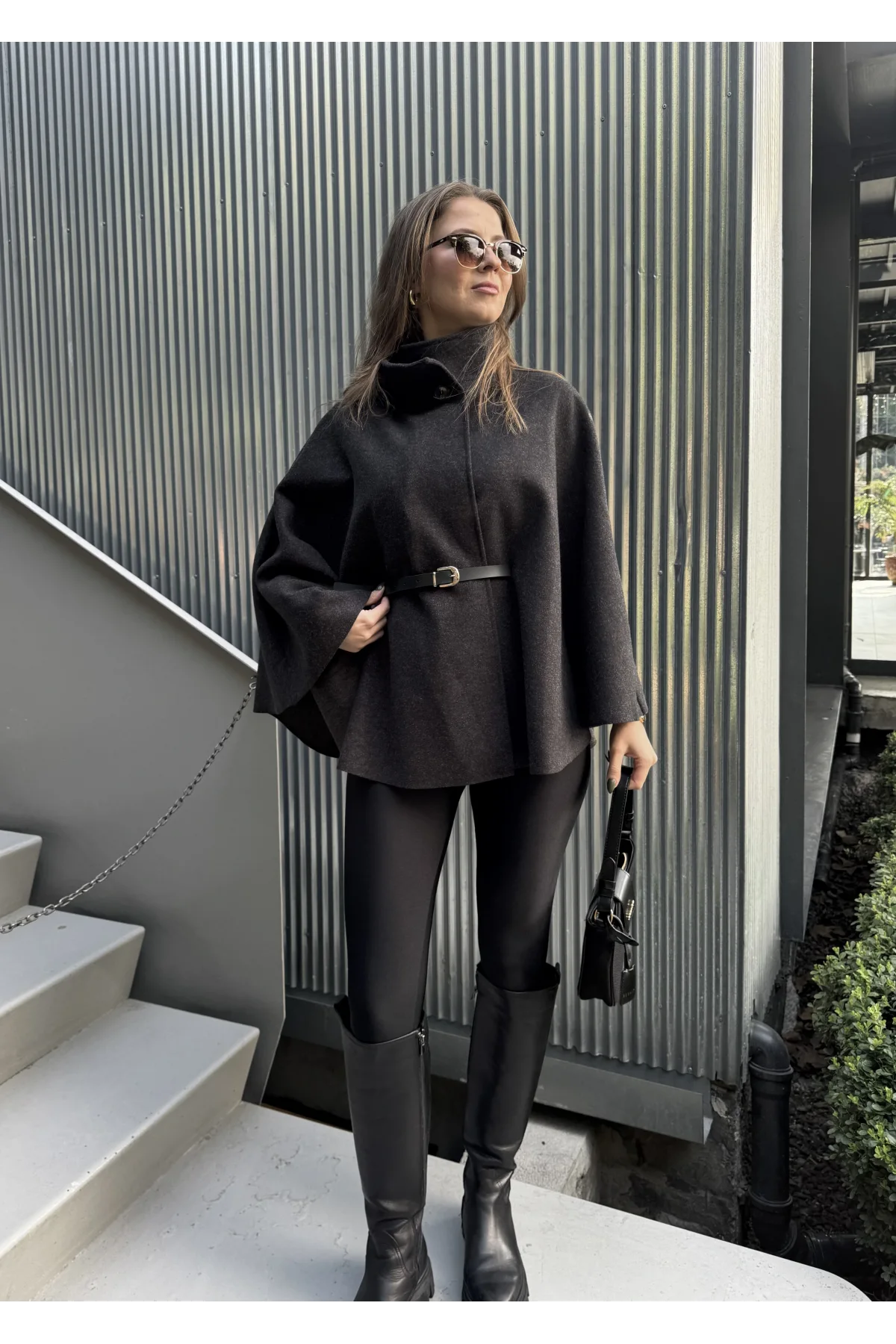 Antrasit Kemerli Dik Yaka Düğmeli Kaşe Pelerin Panço