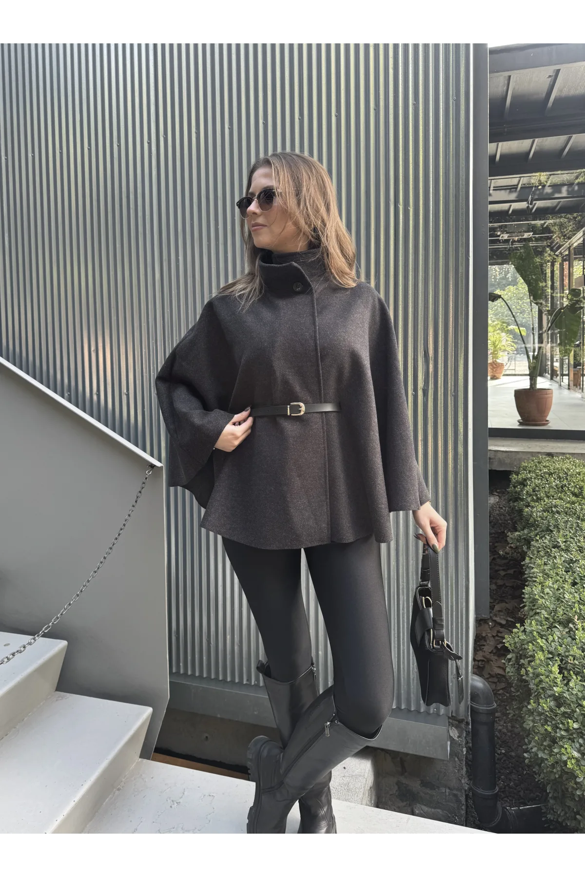 Antrasit Kemerli Dik Yaka Düğmeli Kaşe Pelerin Panço