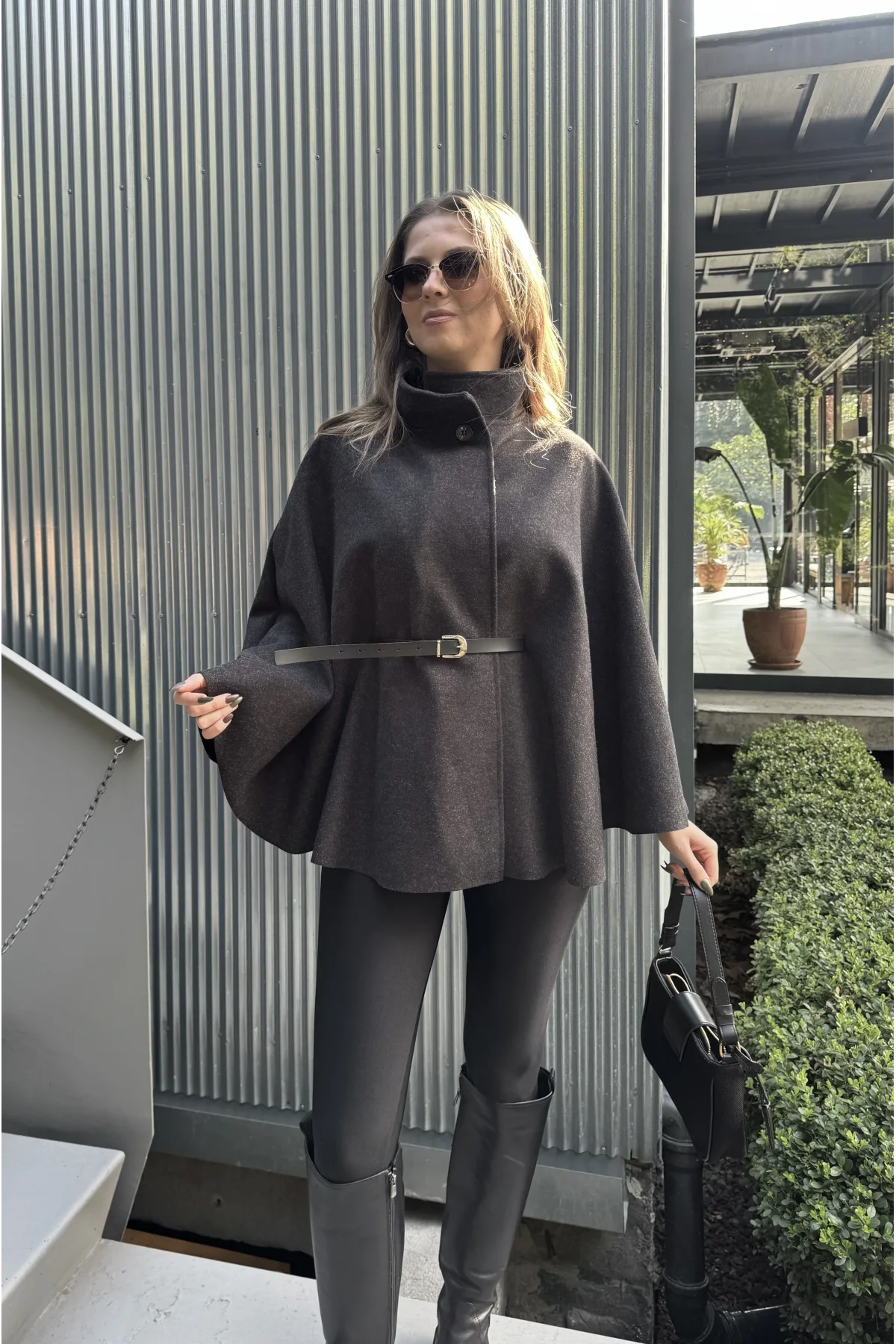 Antrasit Kemerli Dik Yaka Düğmeli Kaşe Pelerin Panço