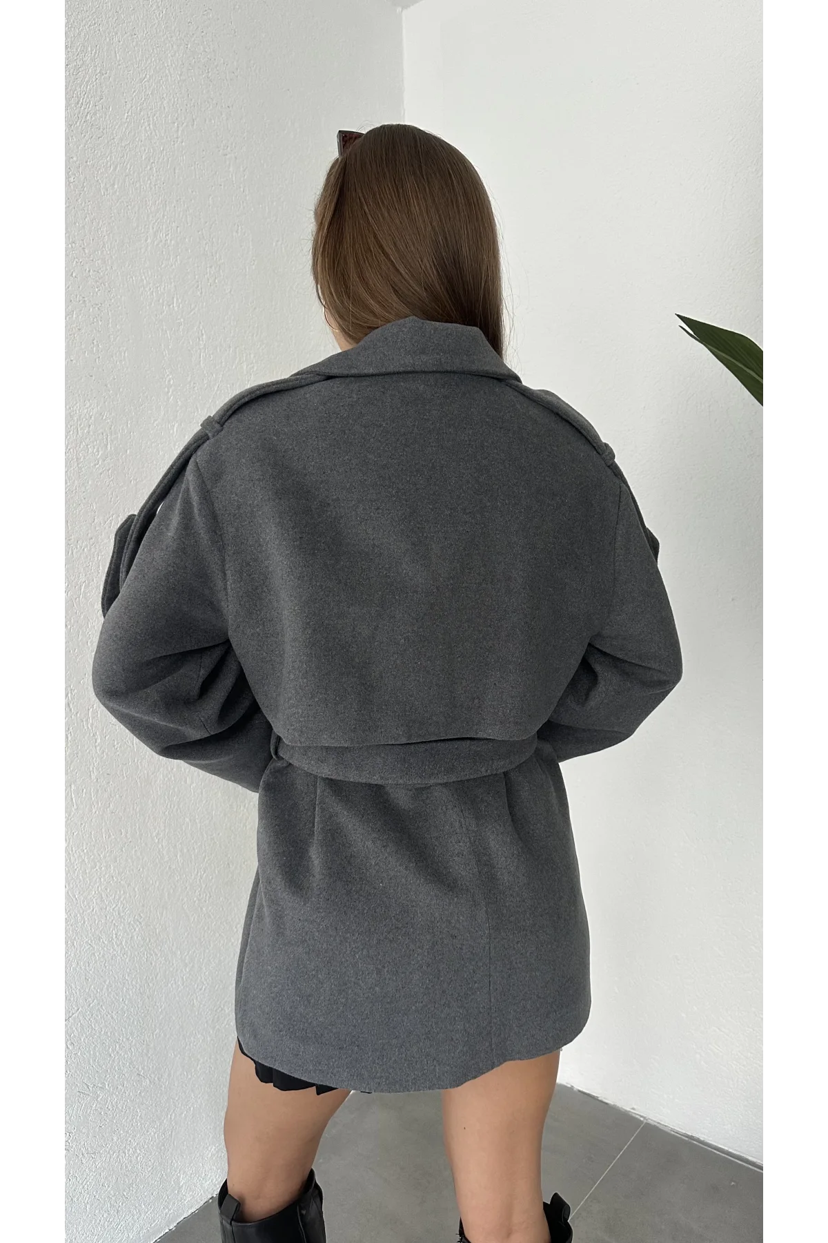 Antrasit Kruvaze Oversize Astarlı Cepli Kuşaklı Kaşe Mont Kaban
