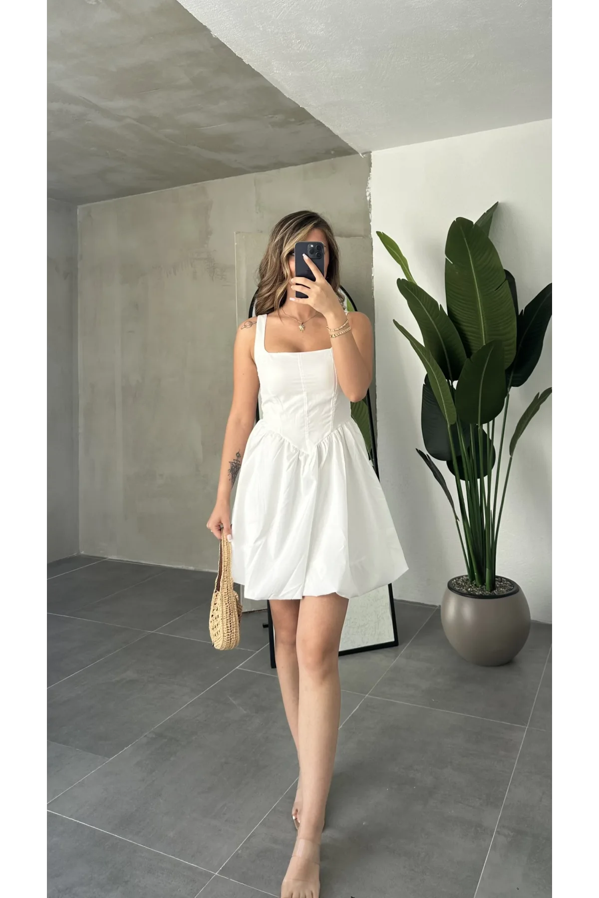 Beyaz Askılı Balon Etek Mini Elbise