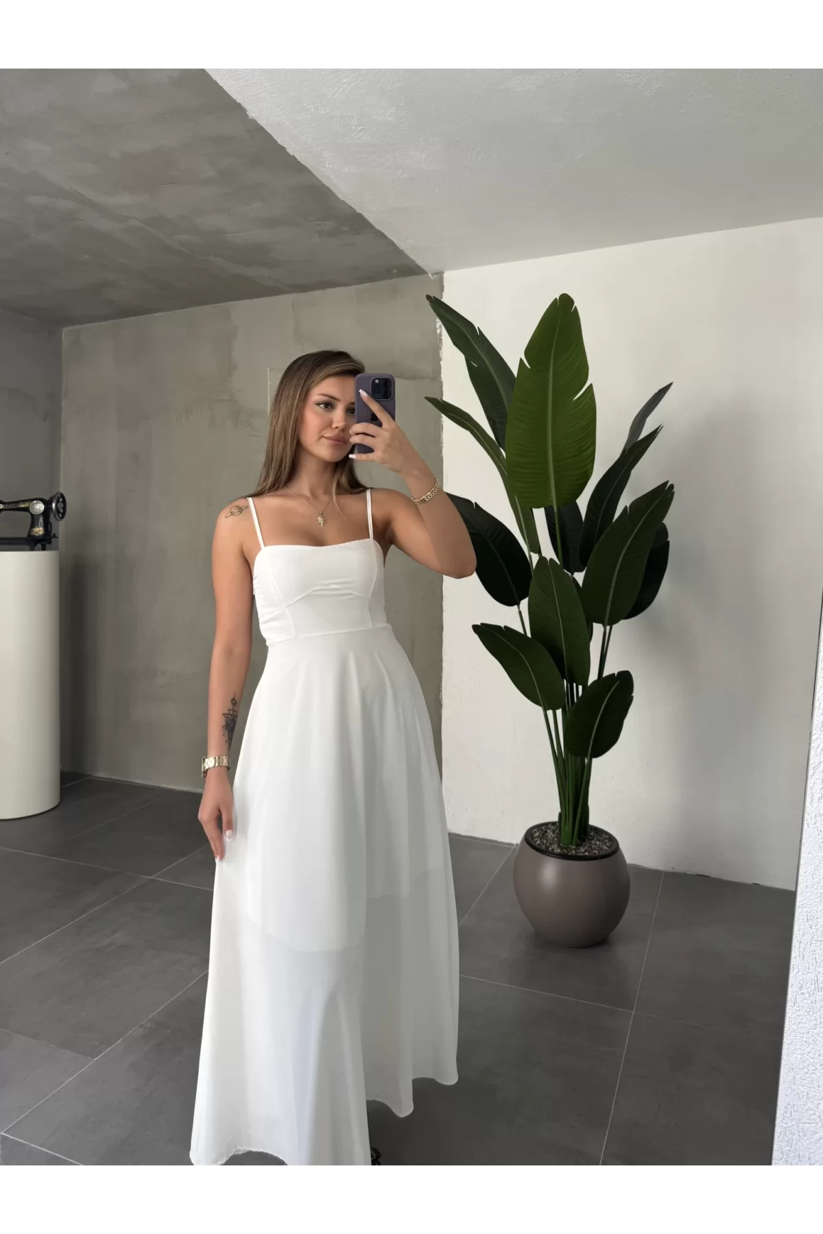 Beyaz İp Askılı Gipeli Jessica Astarlı Maxi Elbise