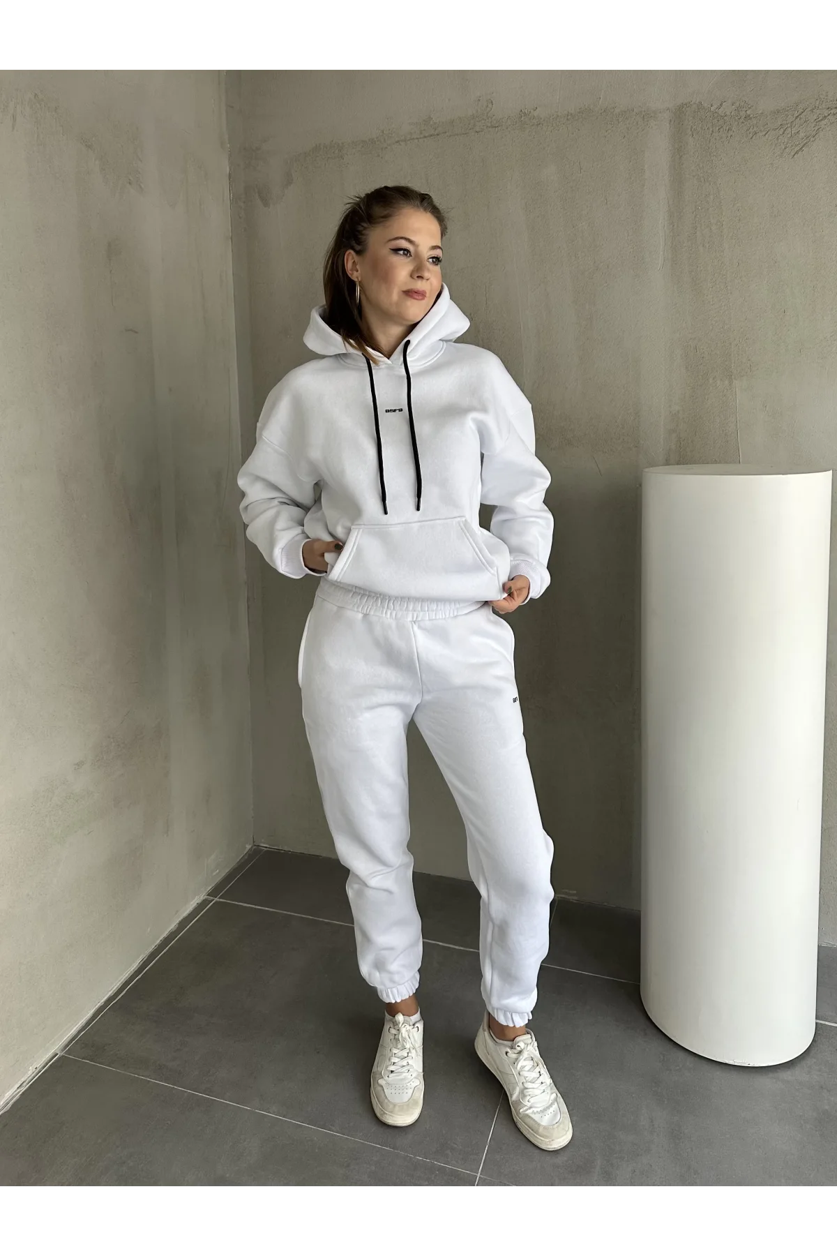 Beyaz Üç İplik Şardonlu Kapşonlu Sweat Eşofman Takımı